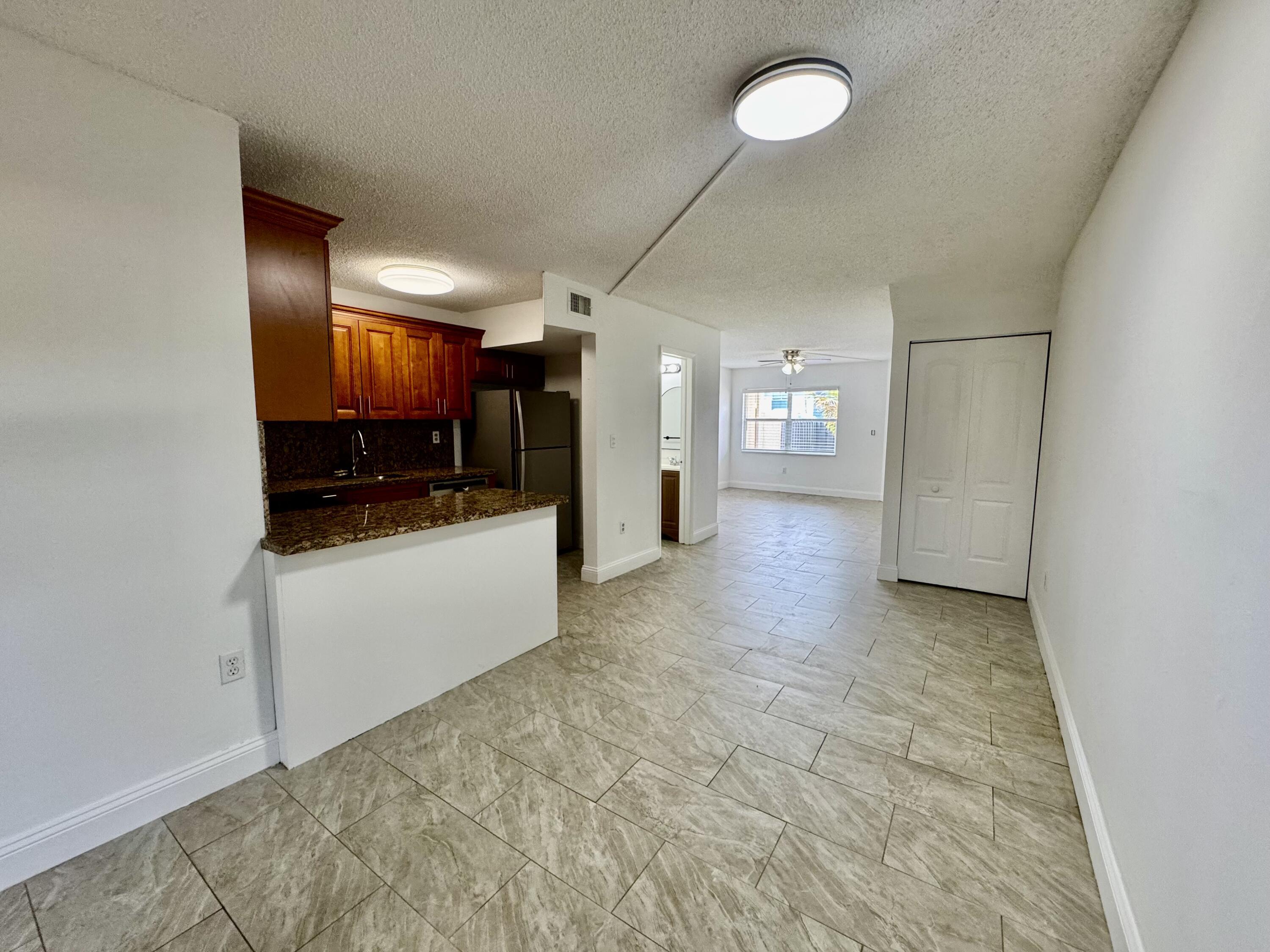 3662 SW 59TH Avenue # 2 — Photo 4