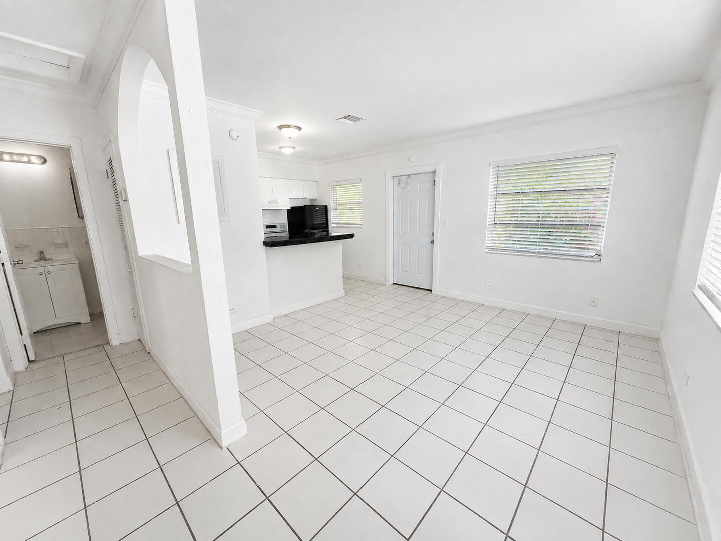 715 SW 14th Avenue # 4 — Photo 2