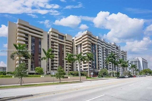 600 Biltmore Way # 1217, Coral Gables FL 33134