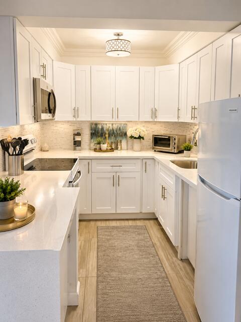 371 SW 8TH # 0011 — Photo 2