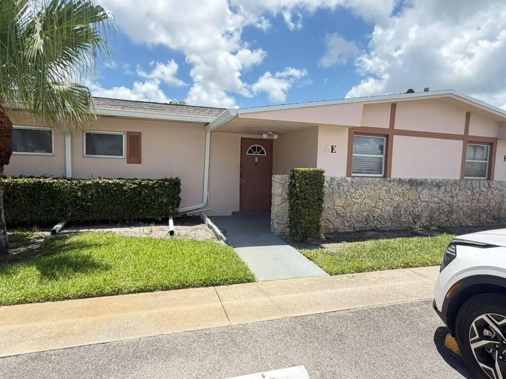 2727 DUDLEY Drive W, West Palm Beach FL 33415