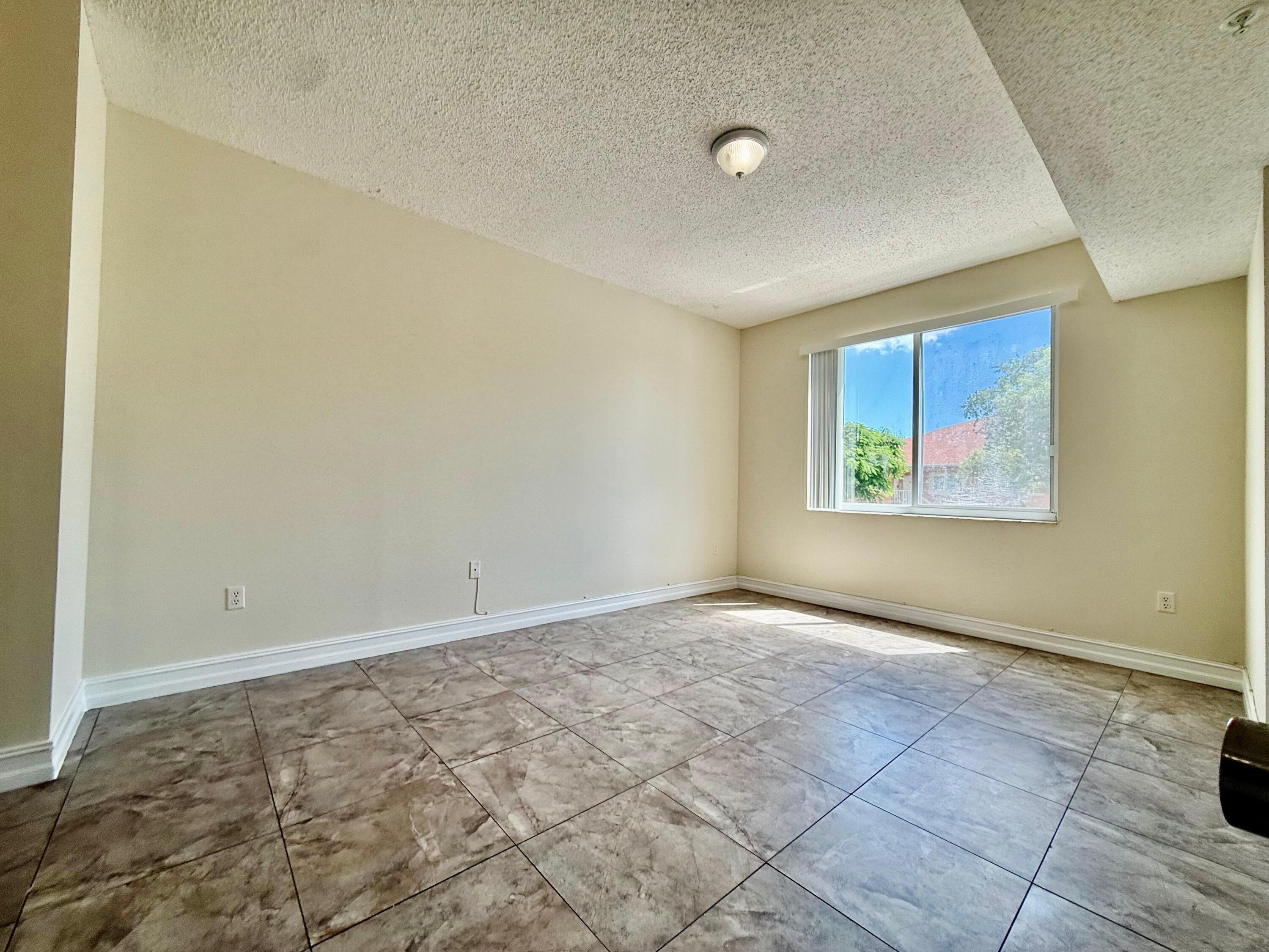 6960 SW 39th Street # E207 — Photo 5