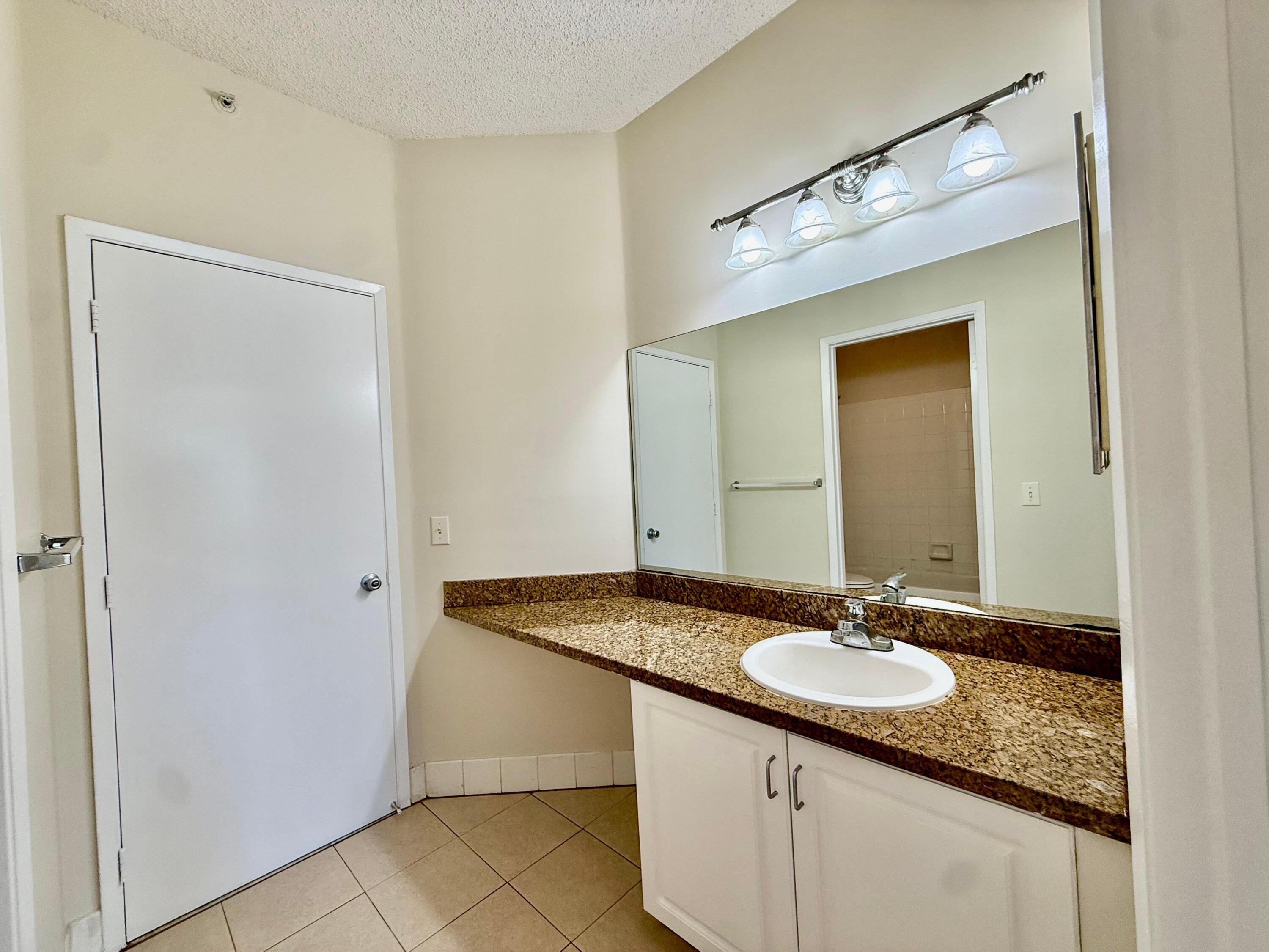 6960 SW 39th Street # E207 — Photo 4