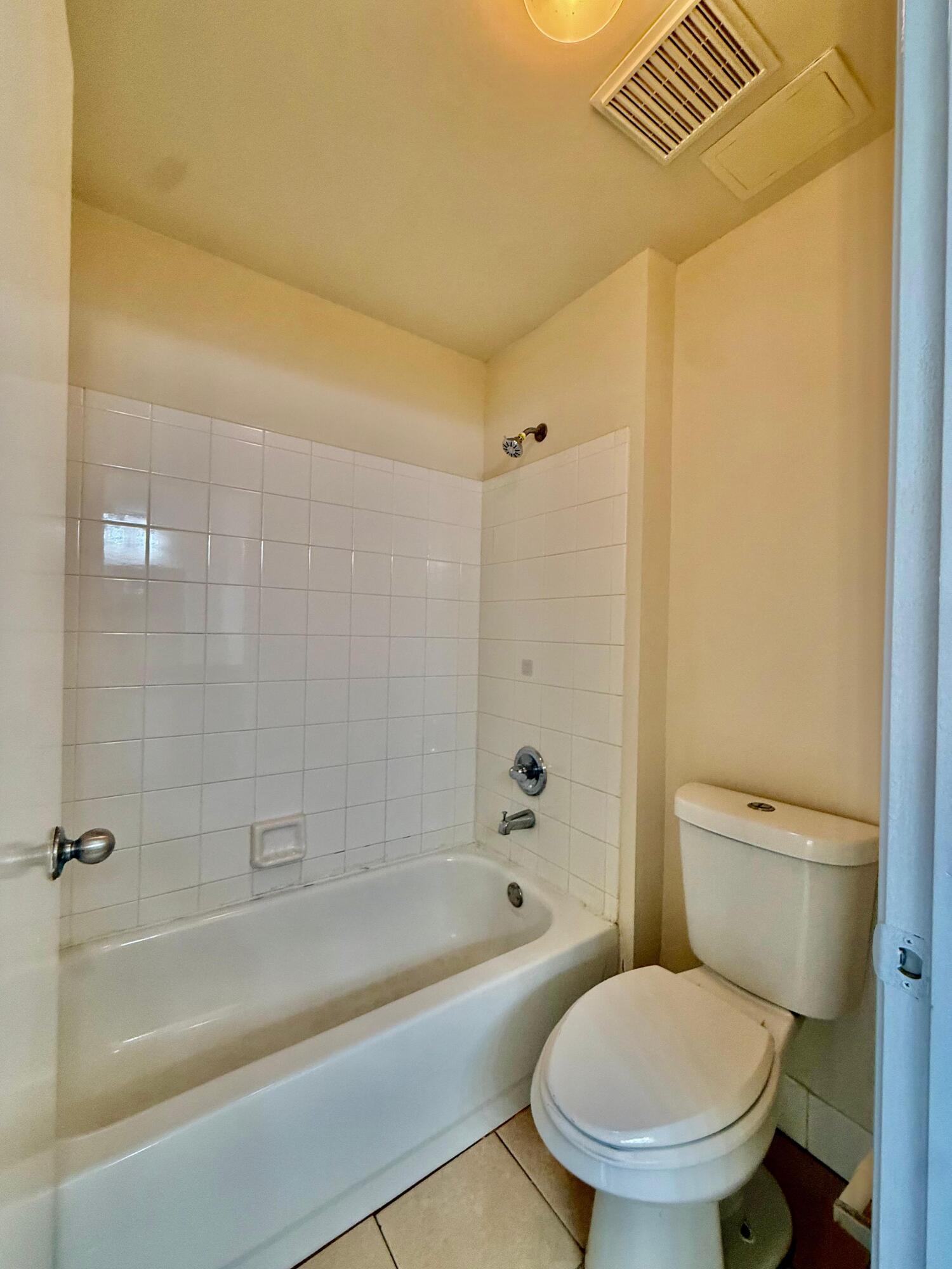 6960 SW 39th Street # E207 — Photo 3