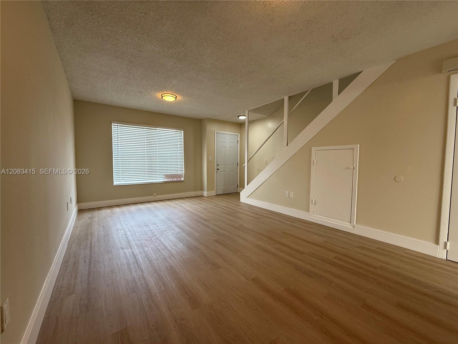 470 NE 18th Ave # 102 — Photo 3