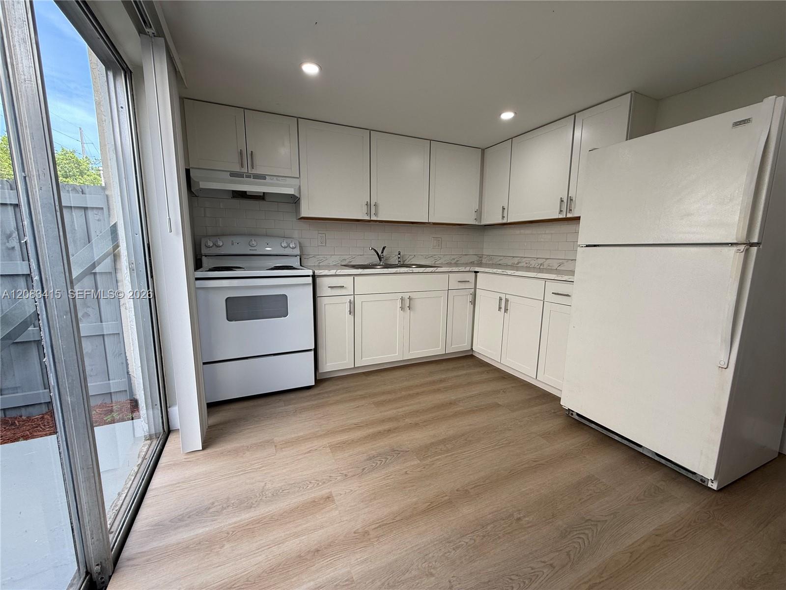 470 NE 18th Ave # 102 — Photo 4