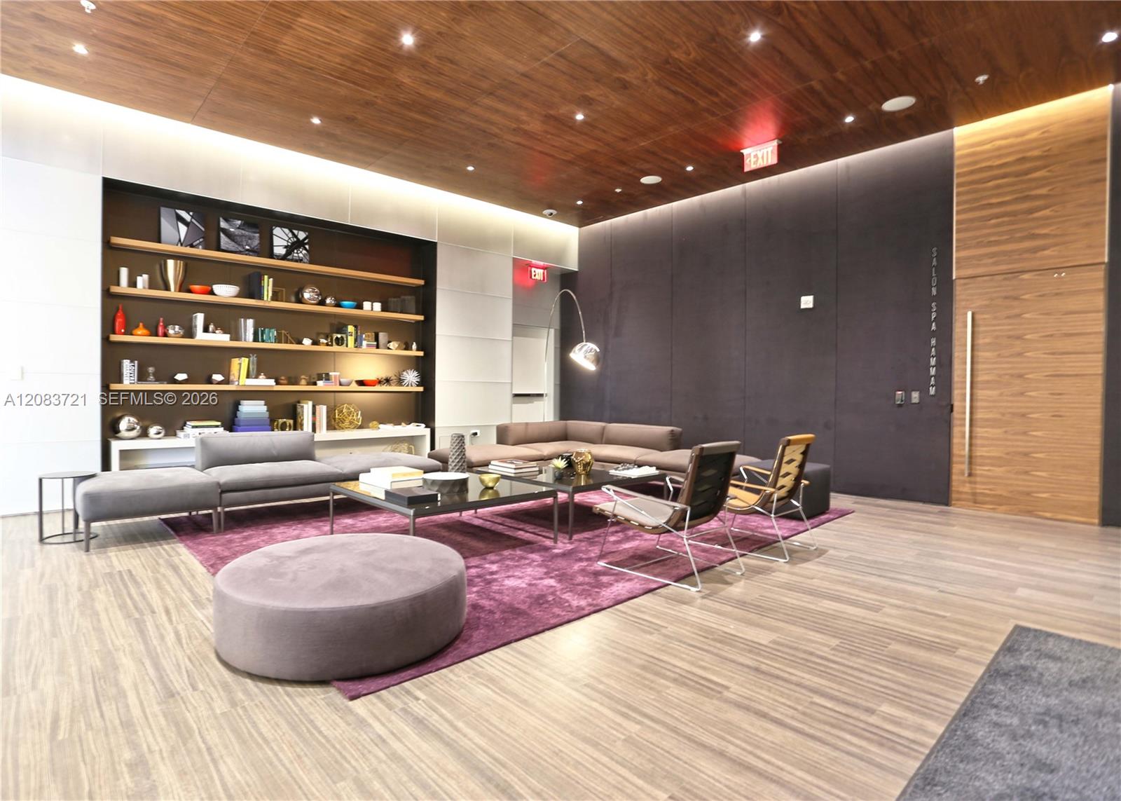 88 SW 7th St # 2806 — Photo 4