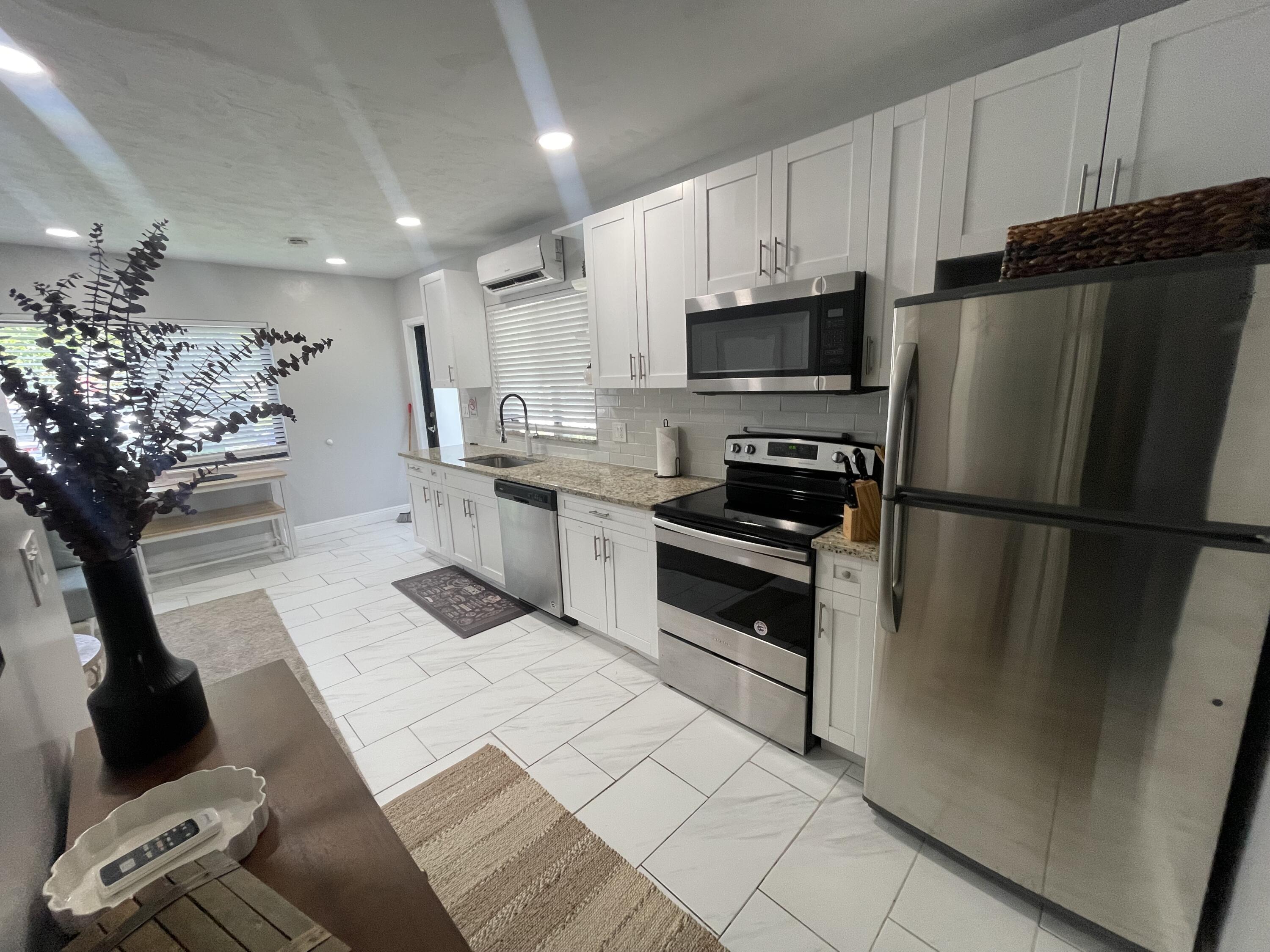 430 NE 1ST Avenue # A, Fort Lauderdale FL 33301