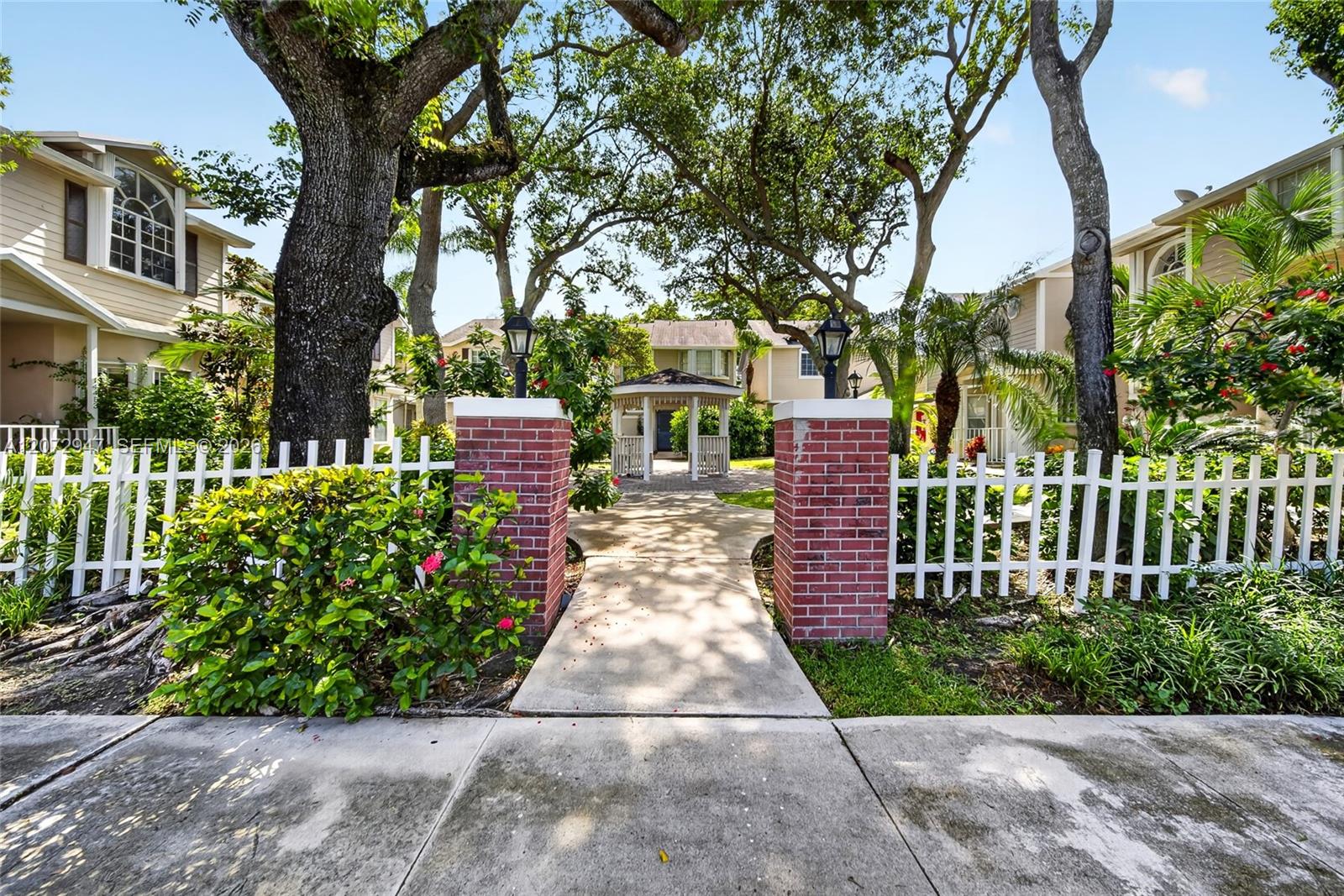 14451 SW 122nd Pl # 1102 — Photo 3