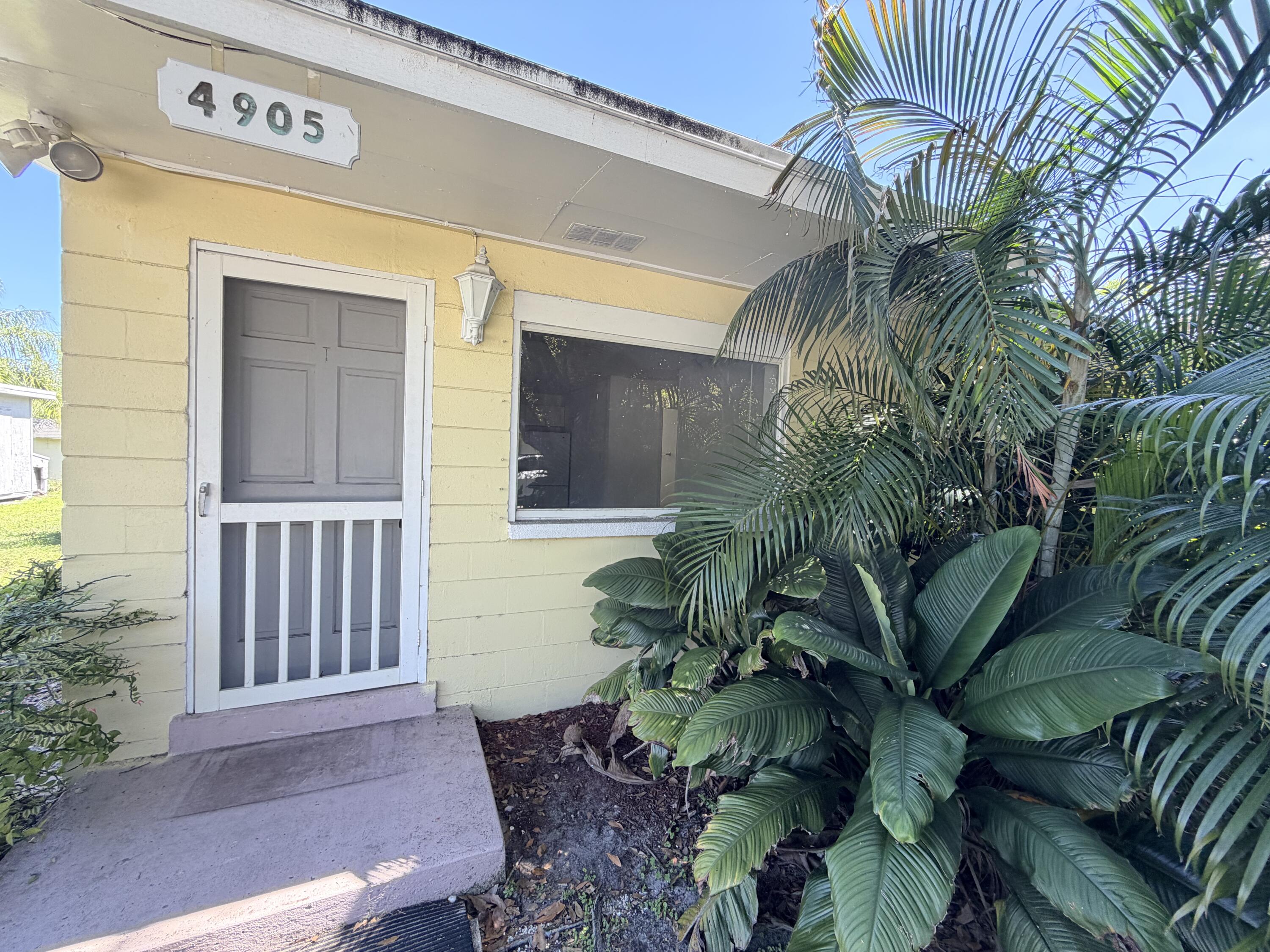 4905 Williams Road, Palm Beach Gardens FL 33418