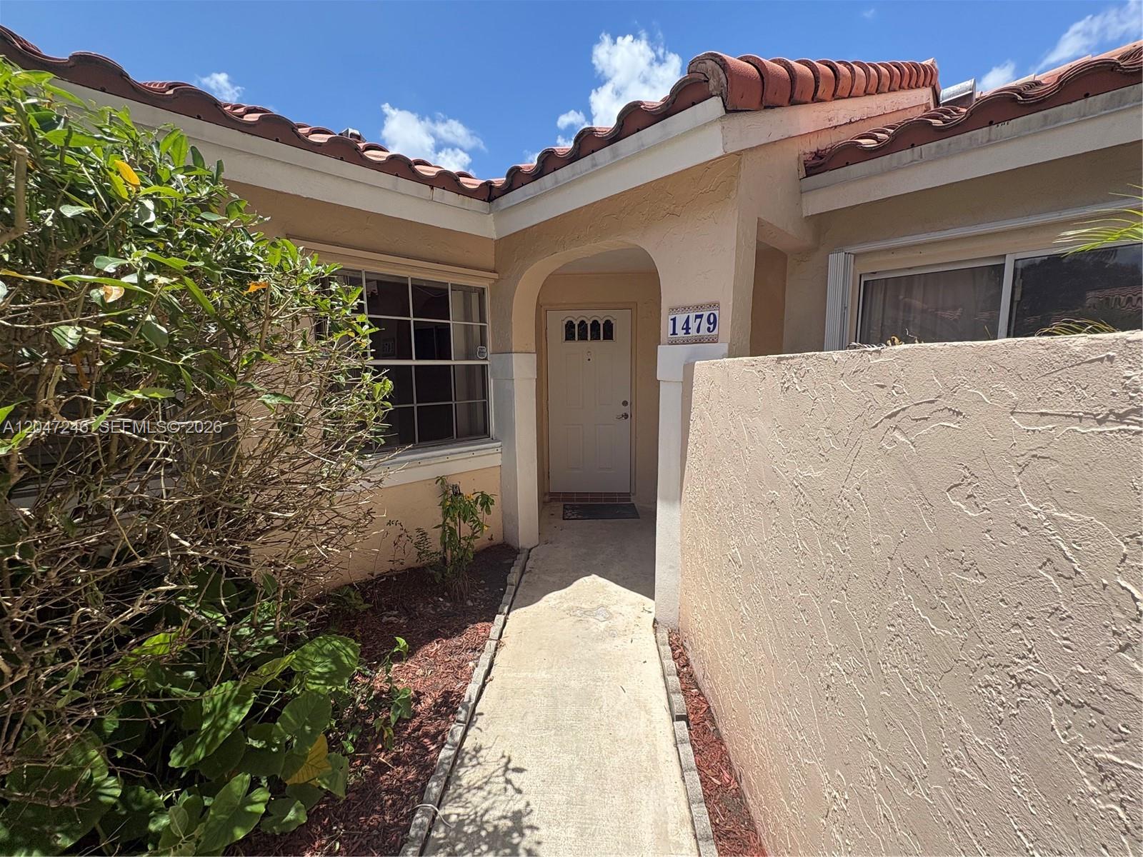 1479 Springside Dr, Weston FL 33326