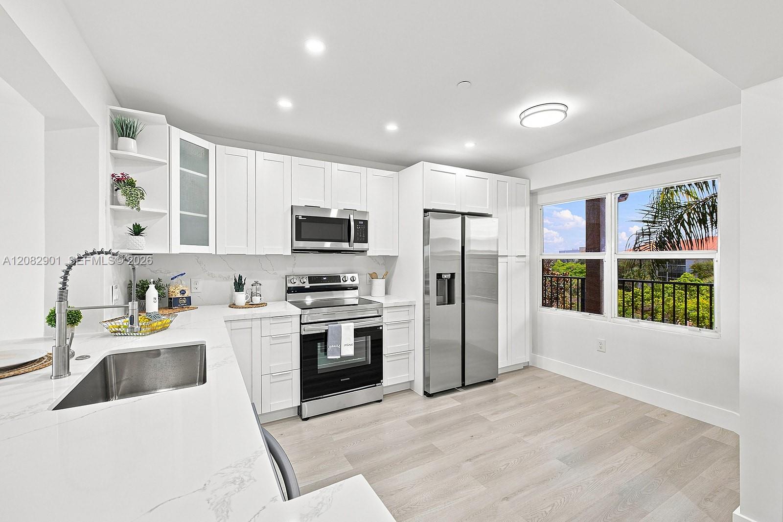 550 SW 138th Ave # 402K — Photo 5