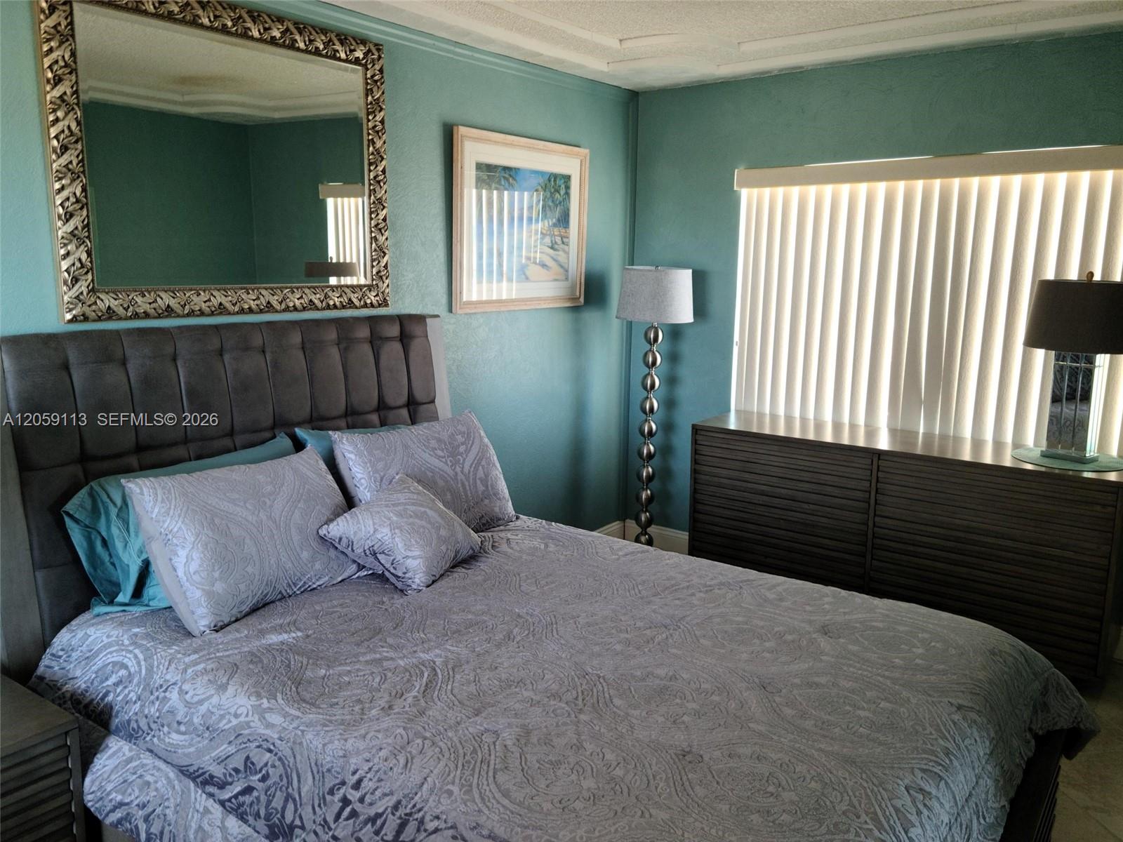 3401 NE 10th St # 5 — Photo 5