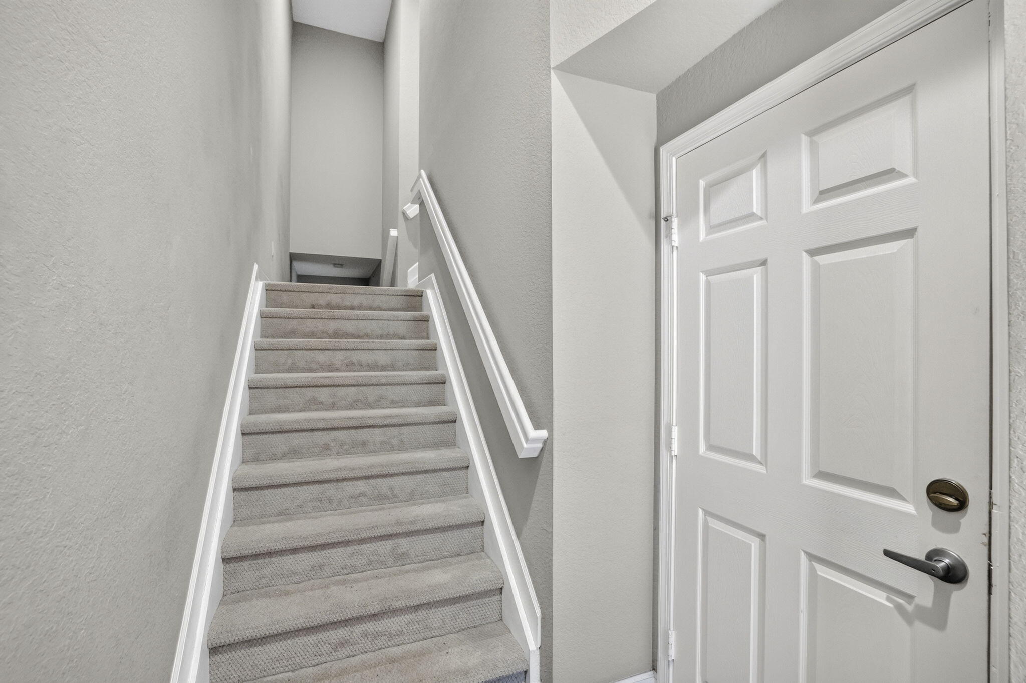 433 NE 1ST Street — Photo 3