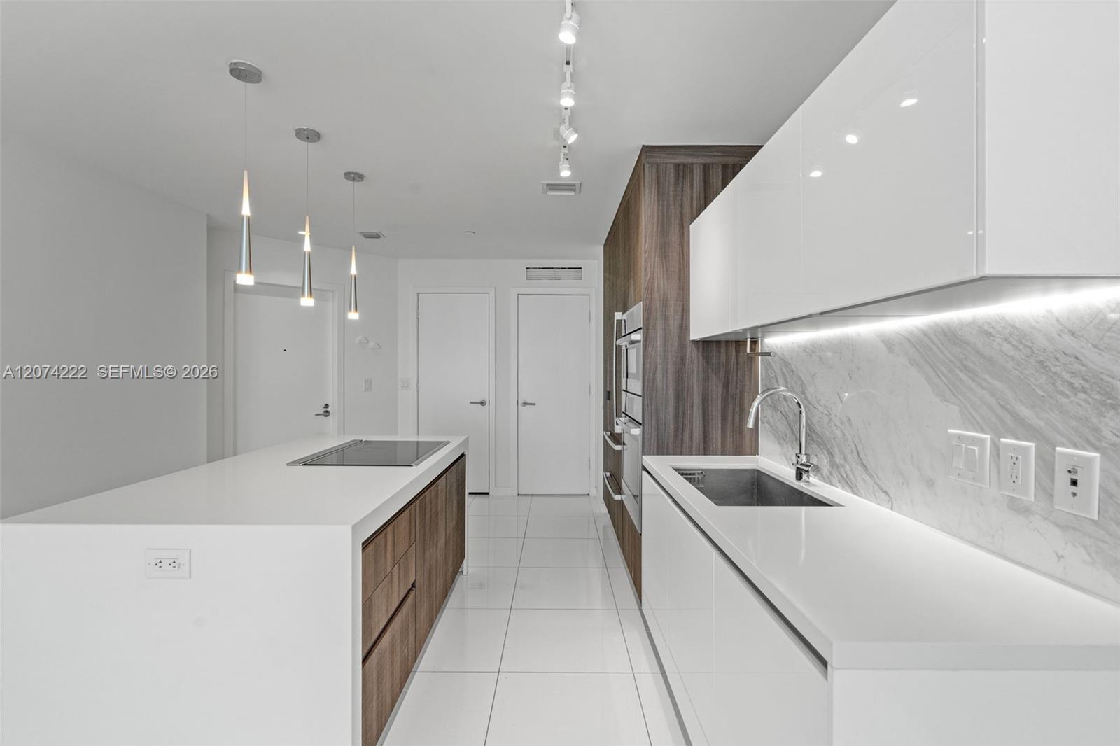 851 NE 1st Ave # 1506 — Photo 3