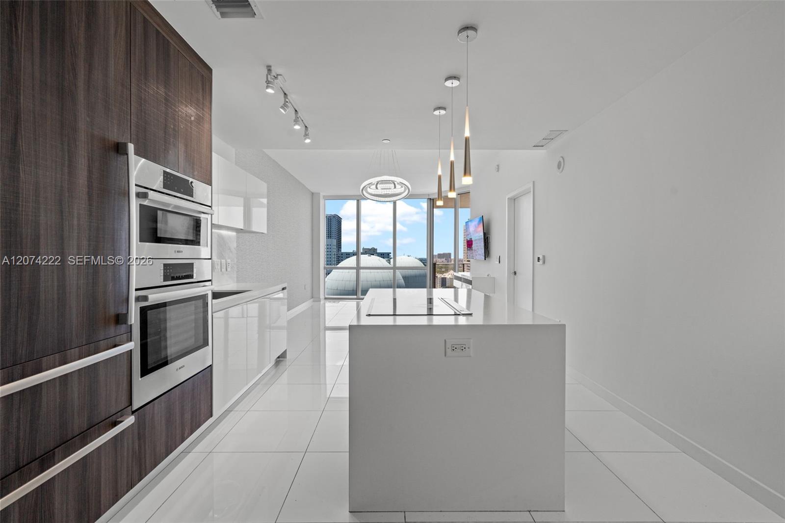 851 NE 1st Ave # 1506 — Photo 5