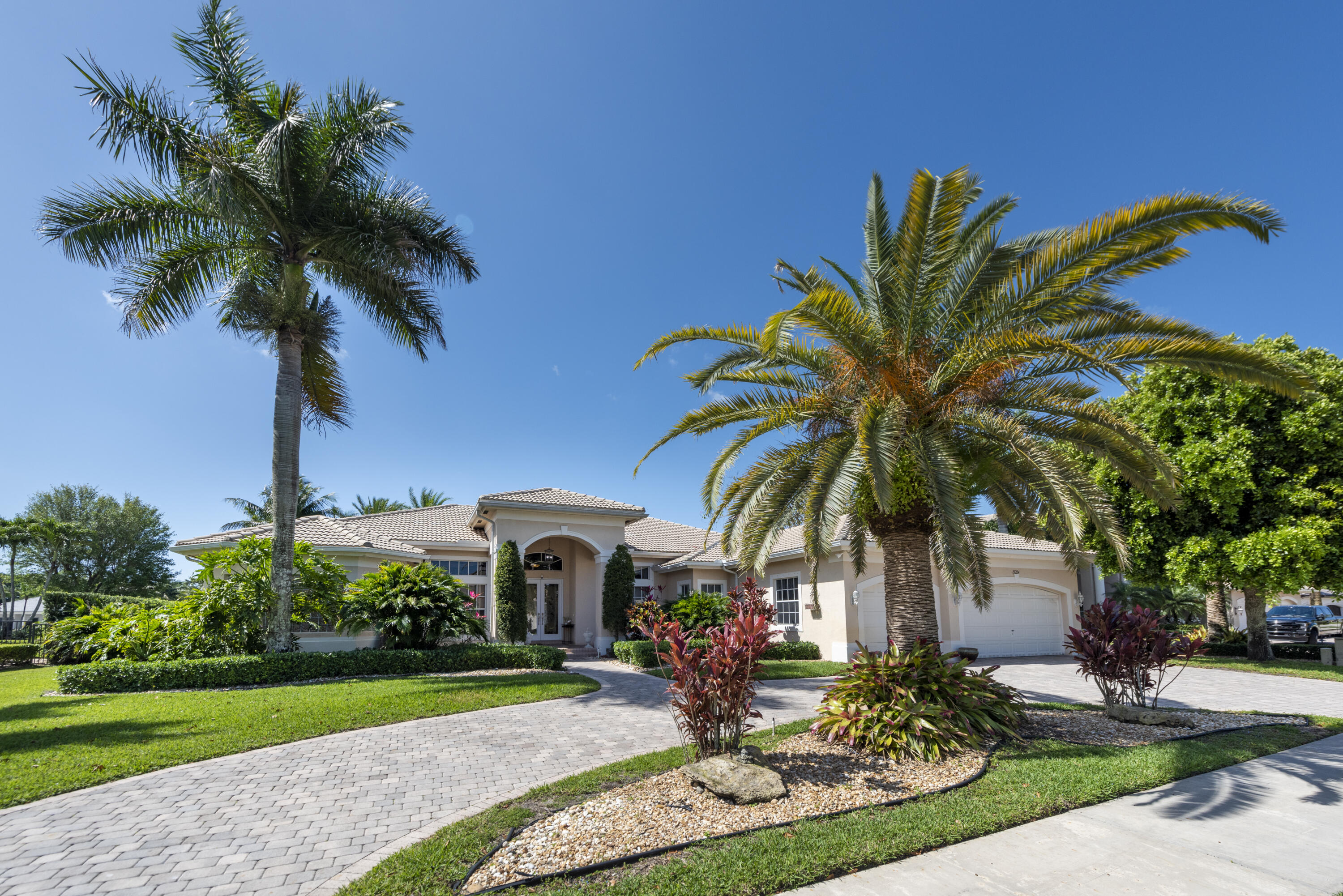 15234 SW 40th Street, Davie FL 33331