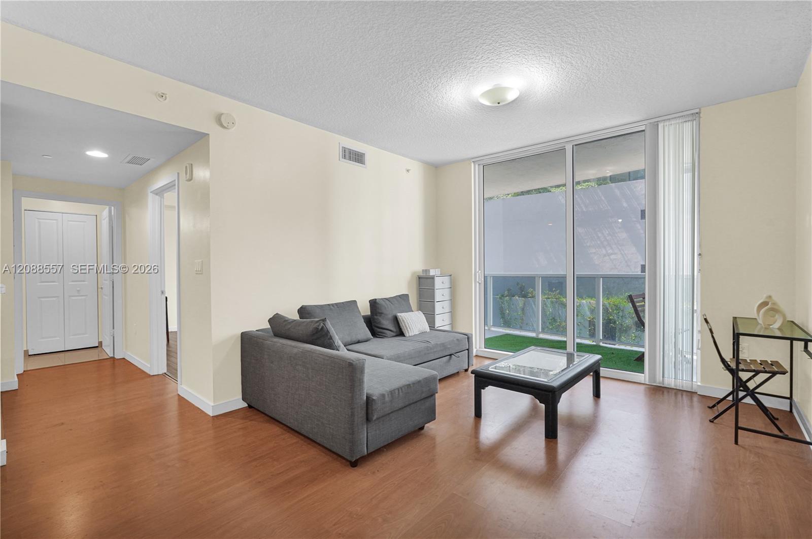 601 NE 23rd St # 901 — Photo 3