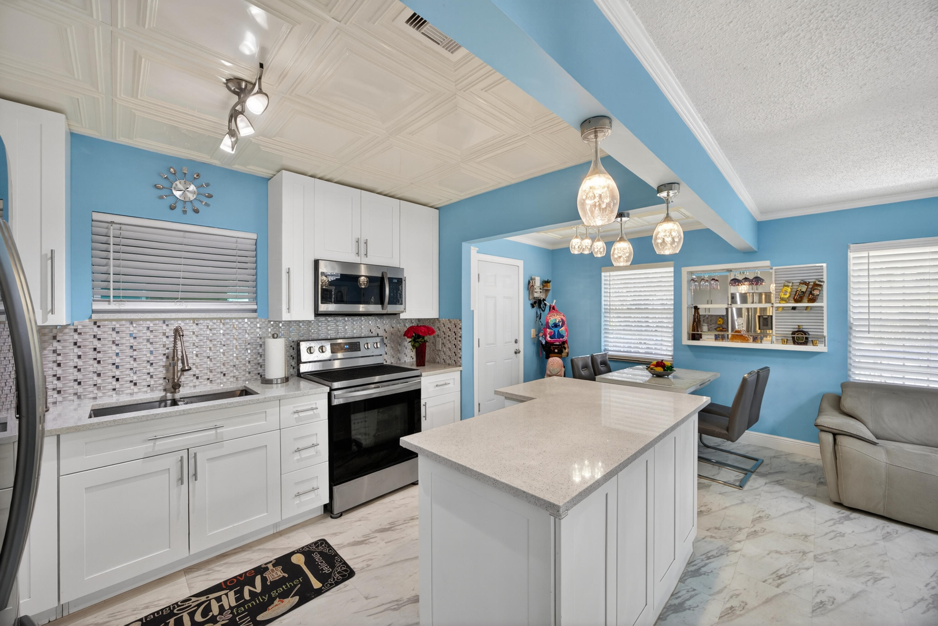 1020 Avon Road, West Palm Beach FL 33401