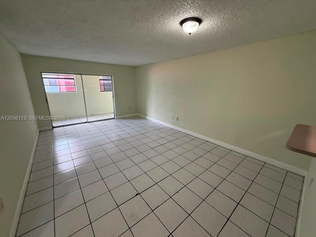 6070 W 19th Ave # 112, Hialeah FL 33012