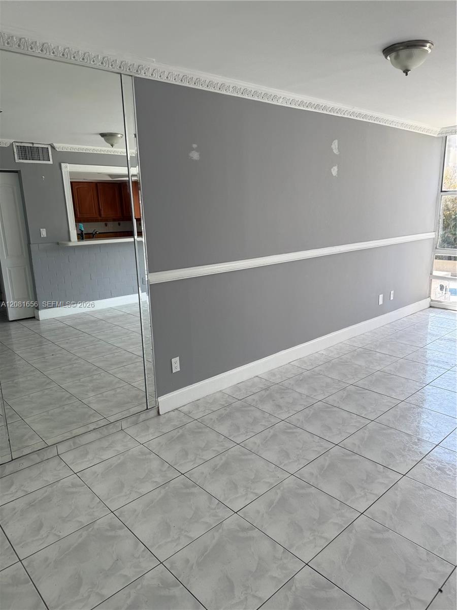 210 172 ST # 326, Sunny Isles Beach FL 33160