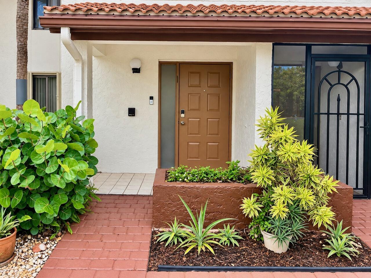 5150 S FOUNTAINS Drive S # 211, Lake Worth FL 33467