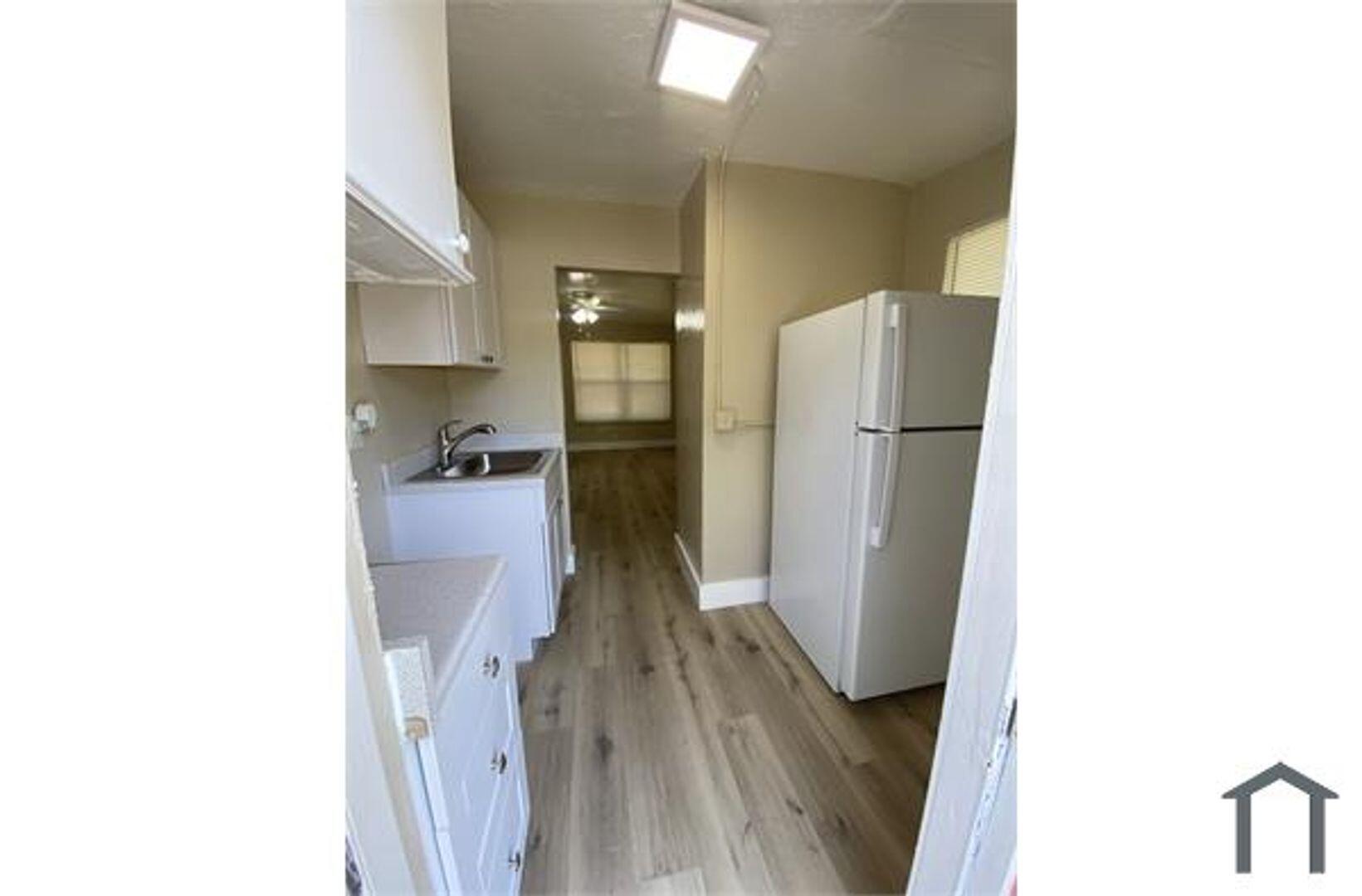 1822 N Dixie Highway # 5 — Photo 3