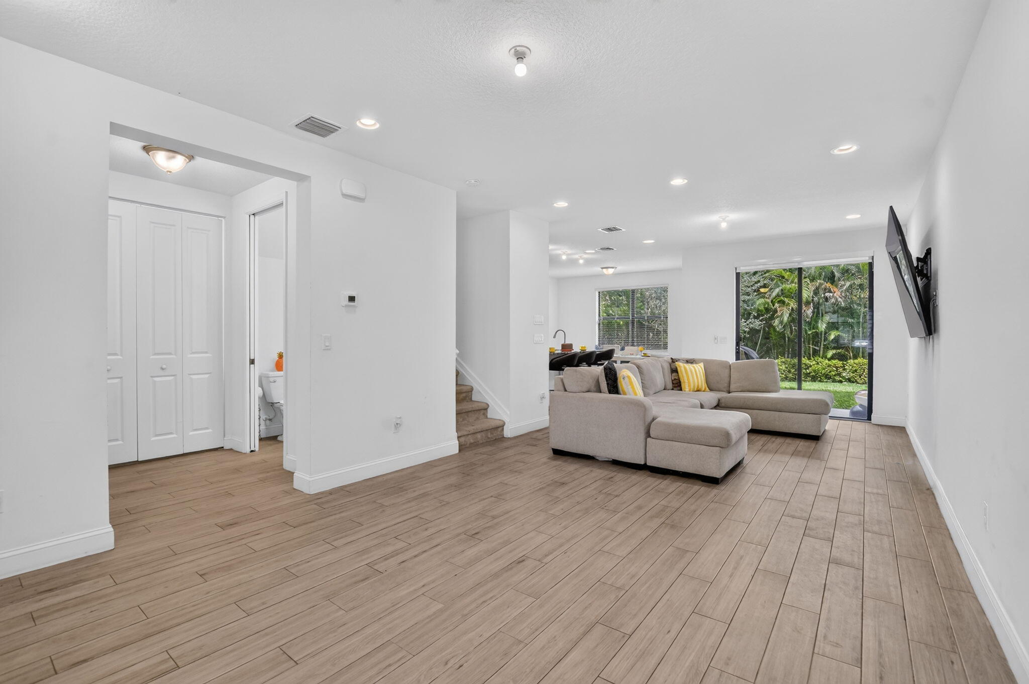 357 NW 36th Avenue — Photo 5