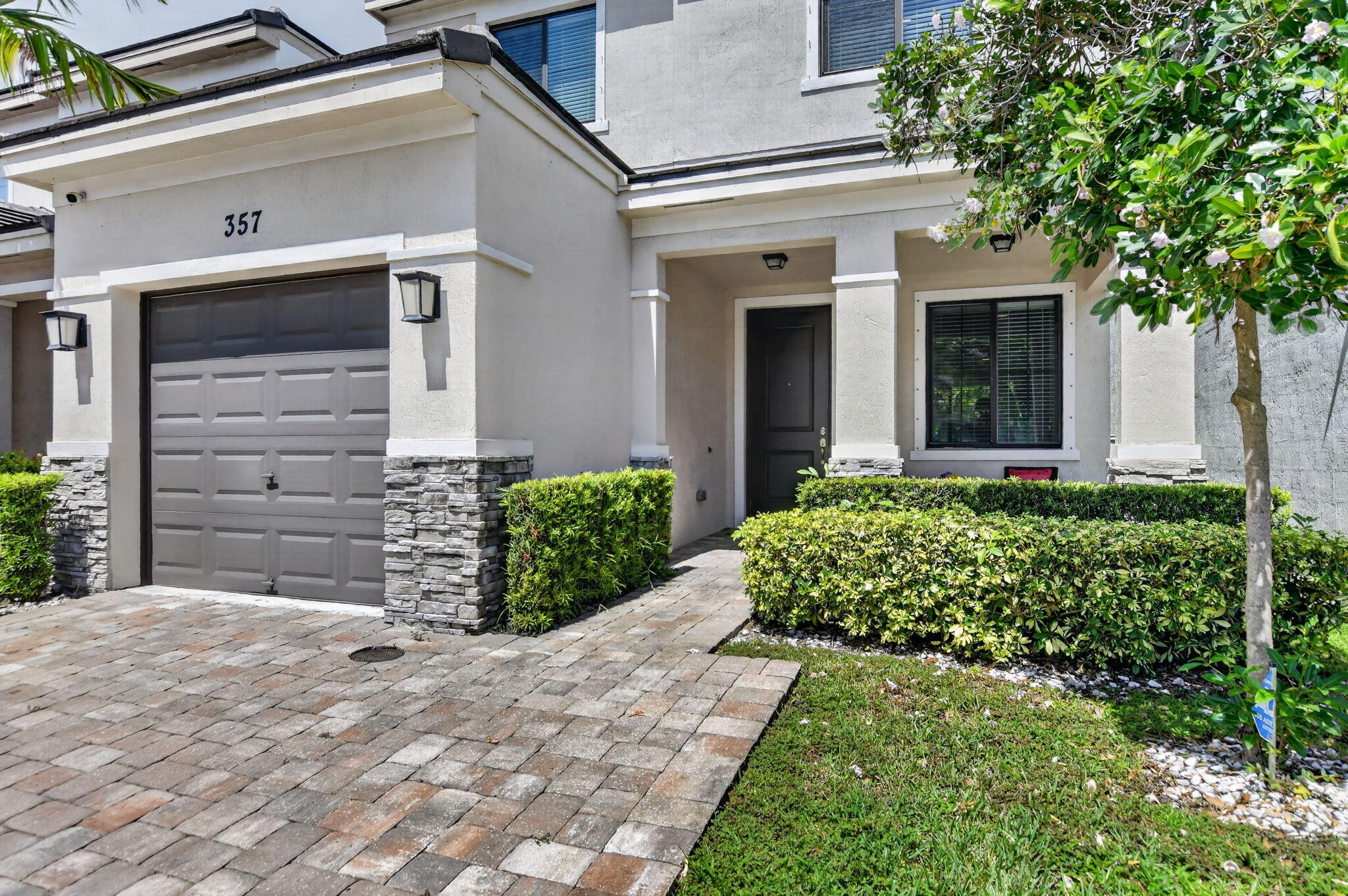 357 NW 36th Avenue — Photo 3