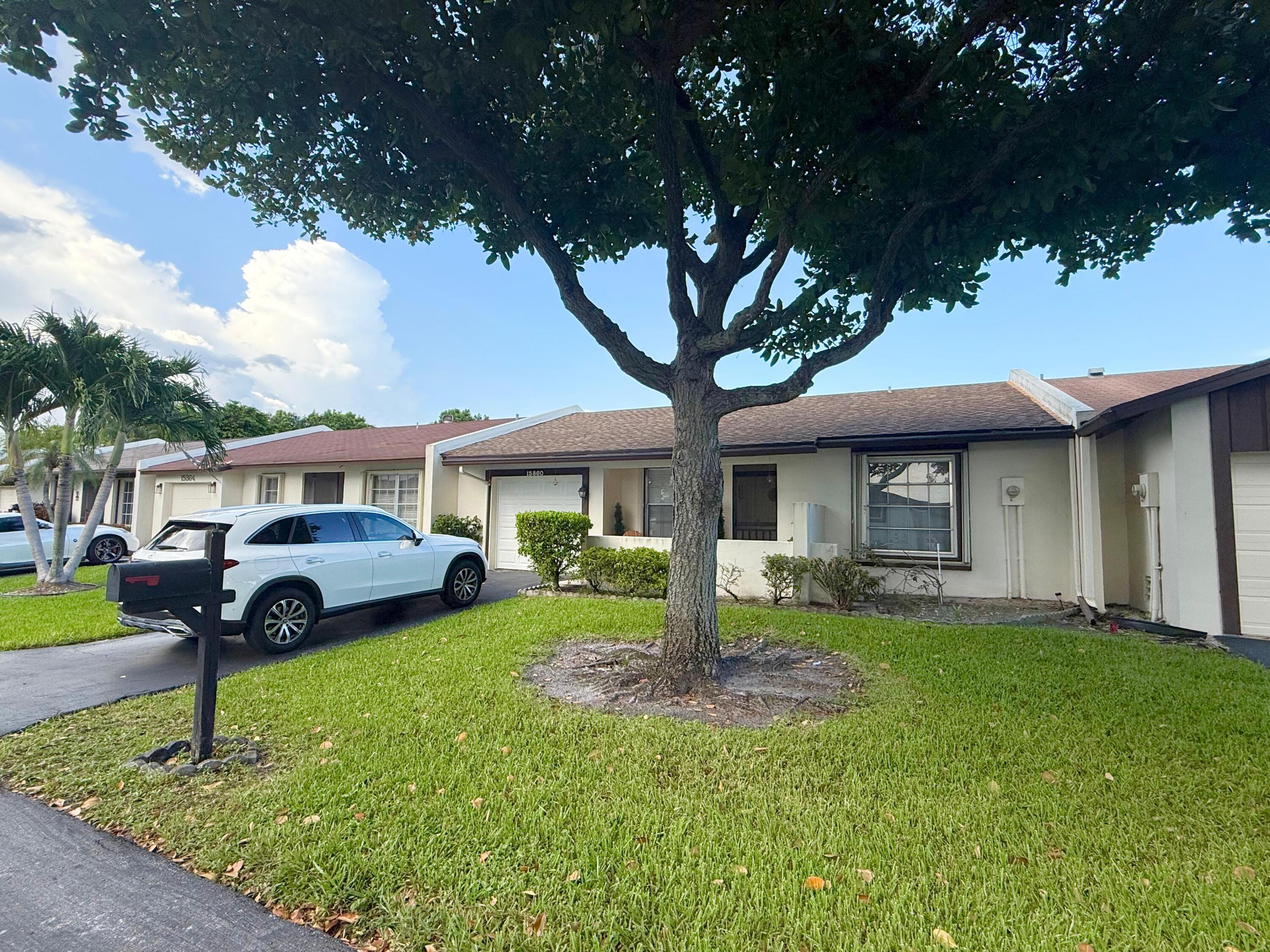 15860 Laurel Oak Circle, Delray Beach FL 33484