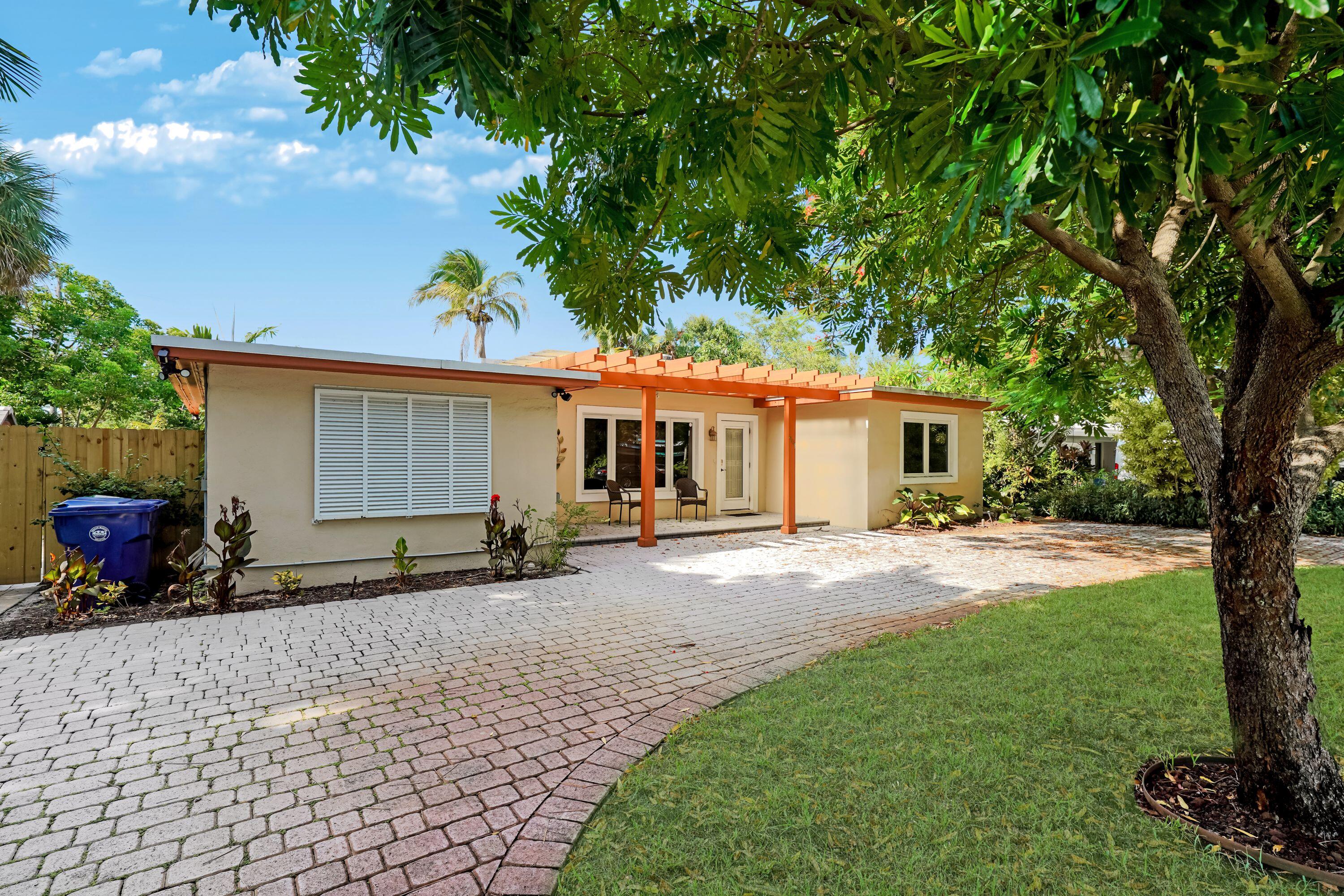 401 NW 21ST Court, Wilton Manors FL 33311
