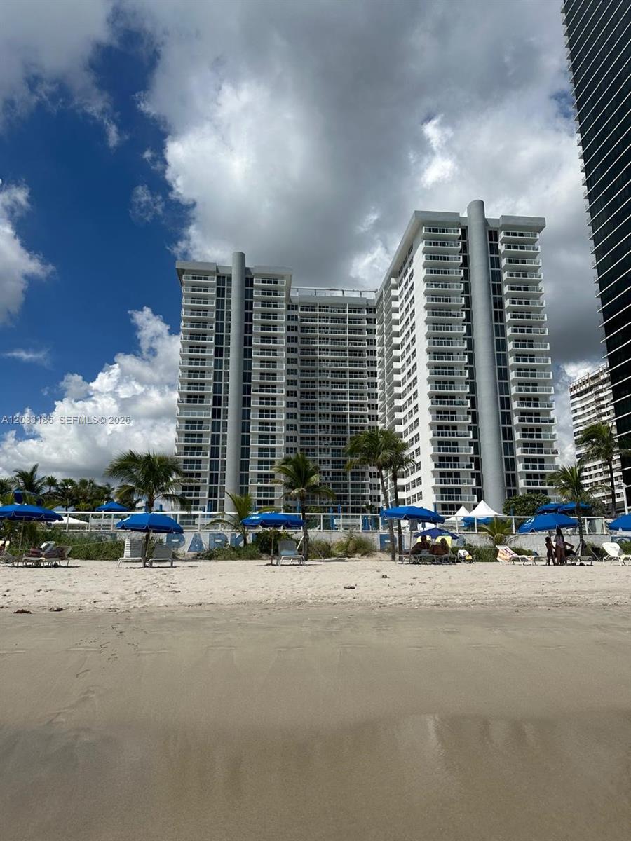 2030 S Ocean Dr # 1706, Hallandale Beach FL 33009