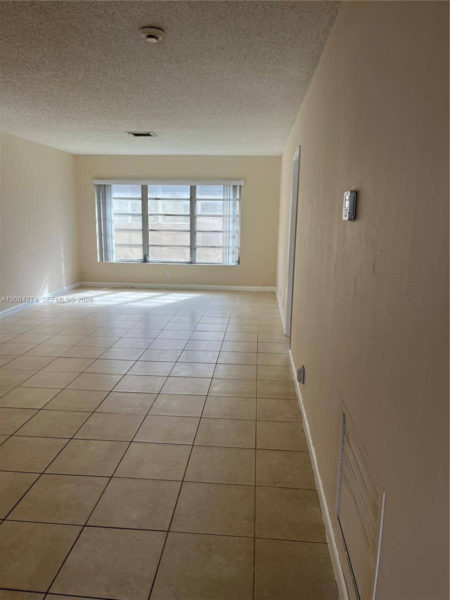 2840 Fillmore St # 7 — Photo 3