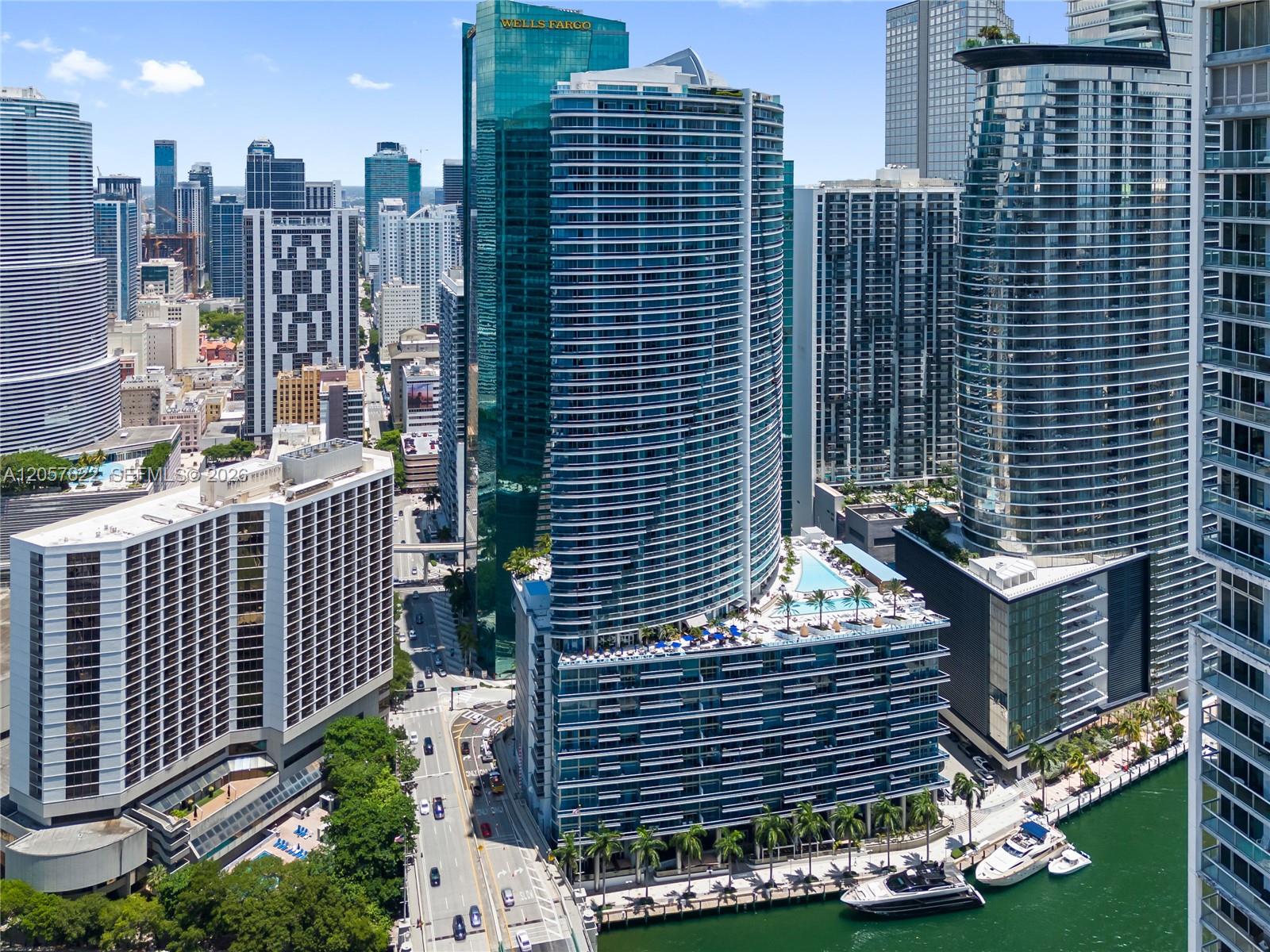 200 Biscayne Boulevard Way # 4004, Miami FL 33131