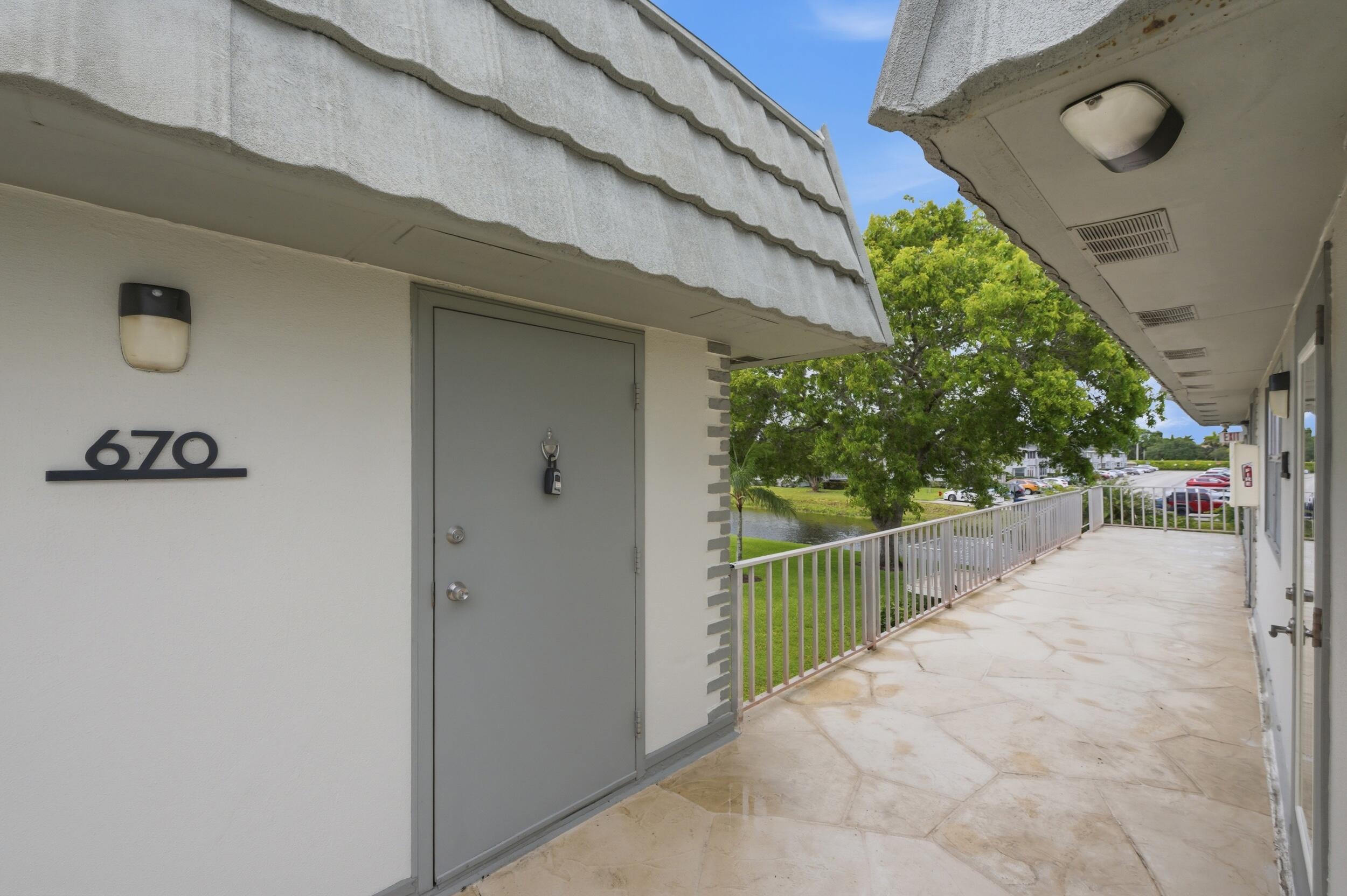 670 MONACO Court N — Photo 5