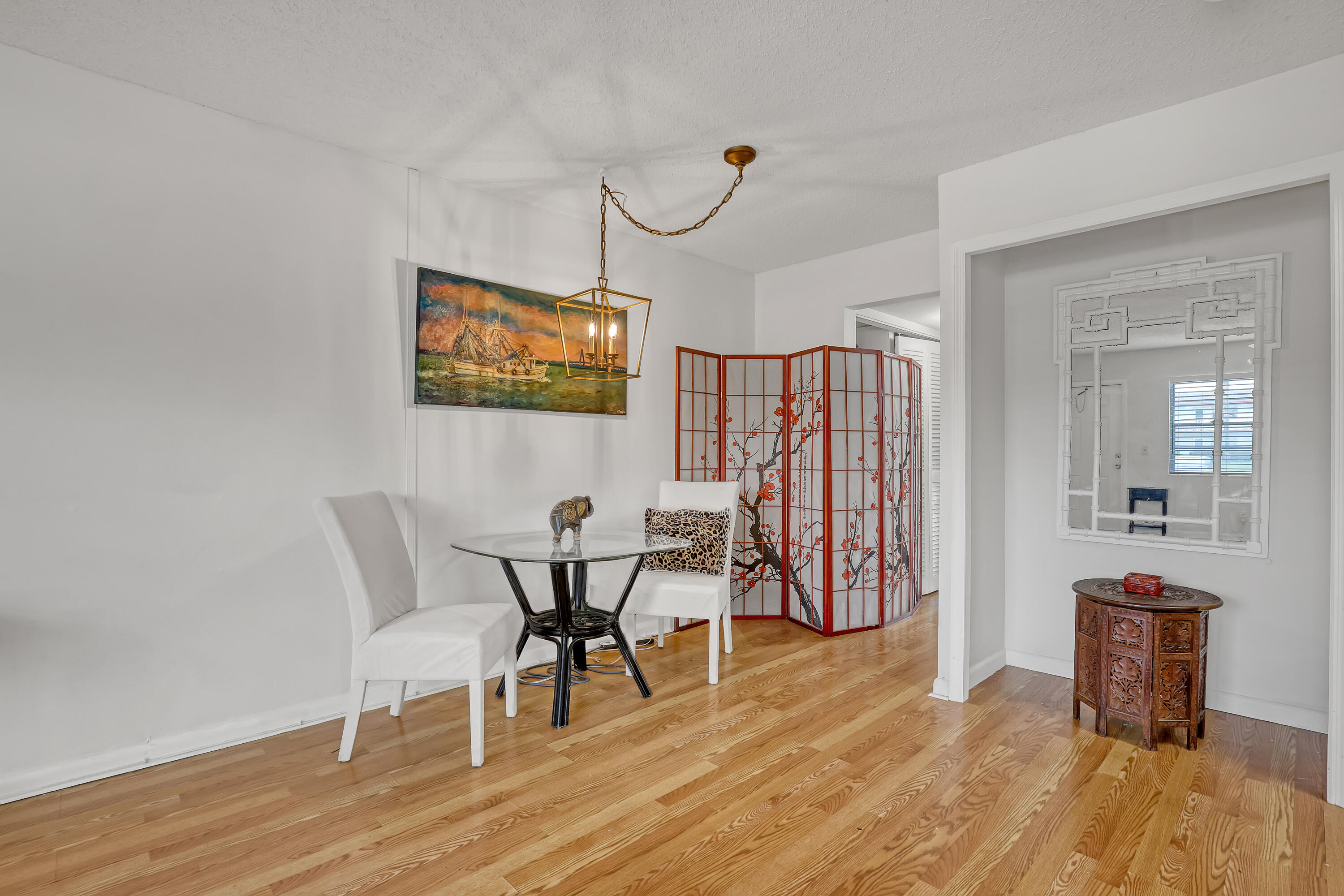 171 Norwich H — Photo 4