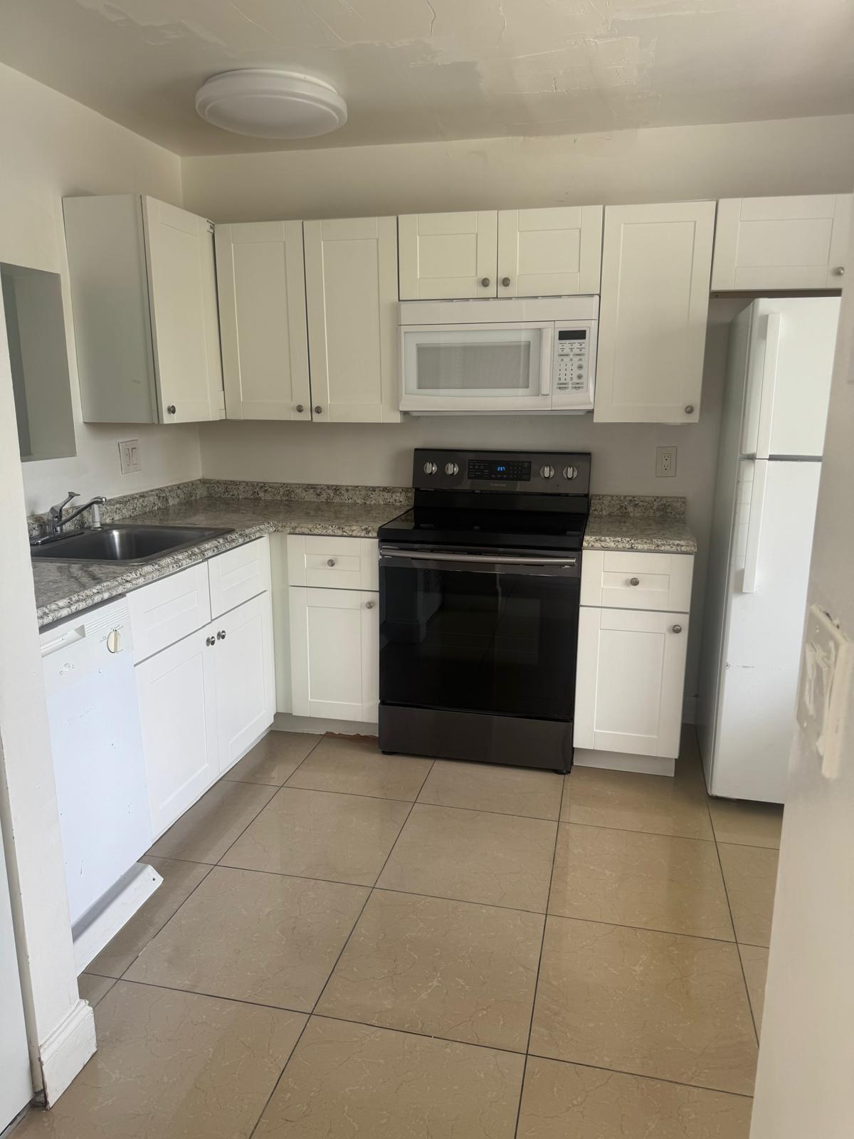 11403 Royal Palm Boulevard — Photo 2