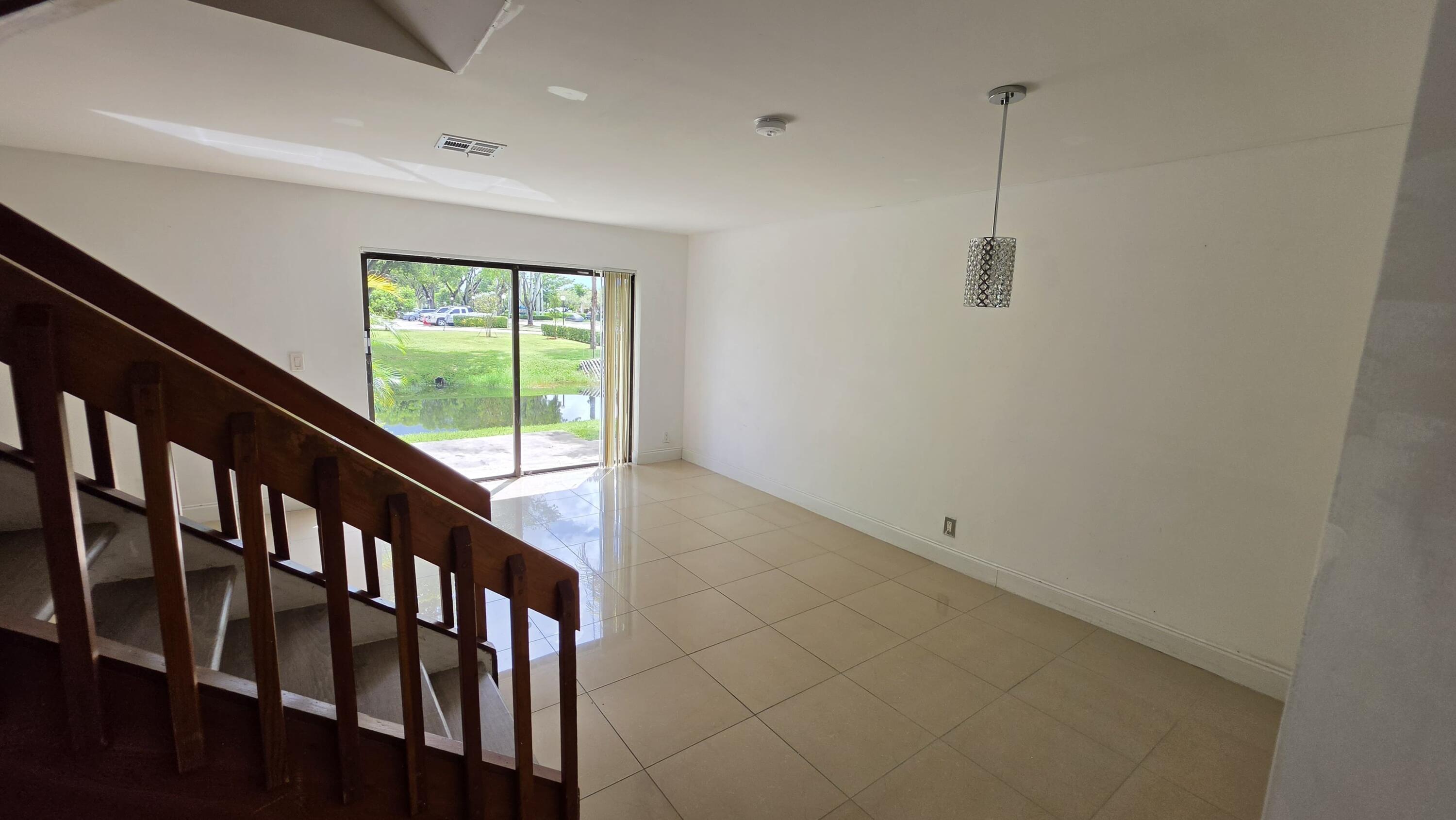 11403 Royal Palm Boulevard — Photo 4