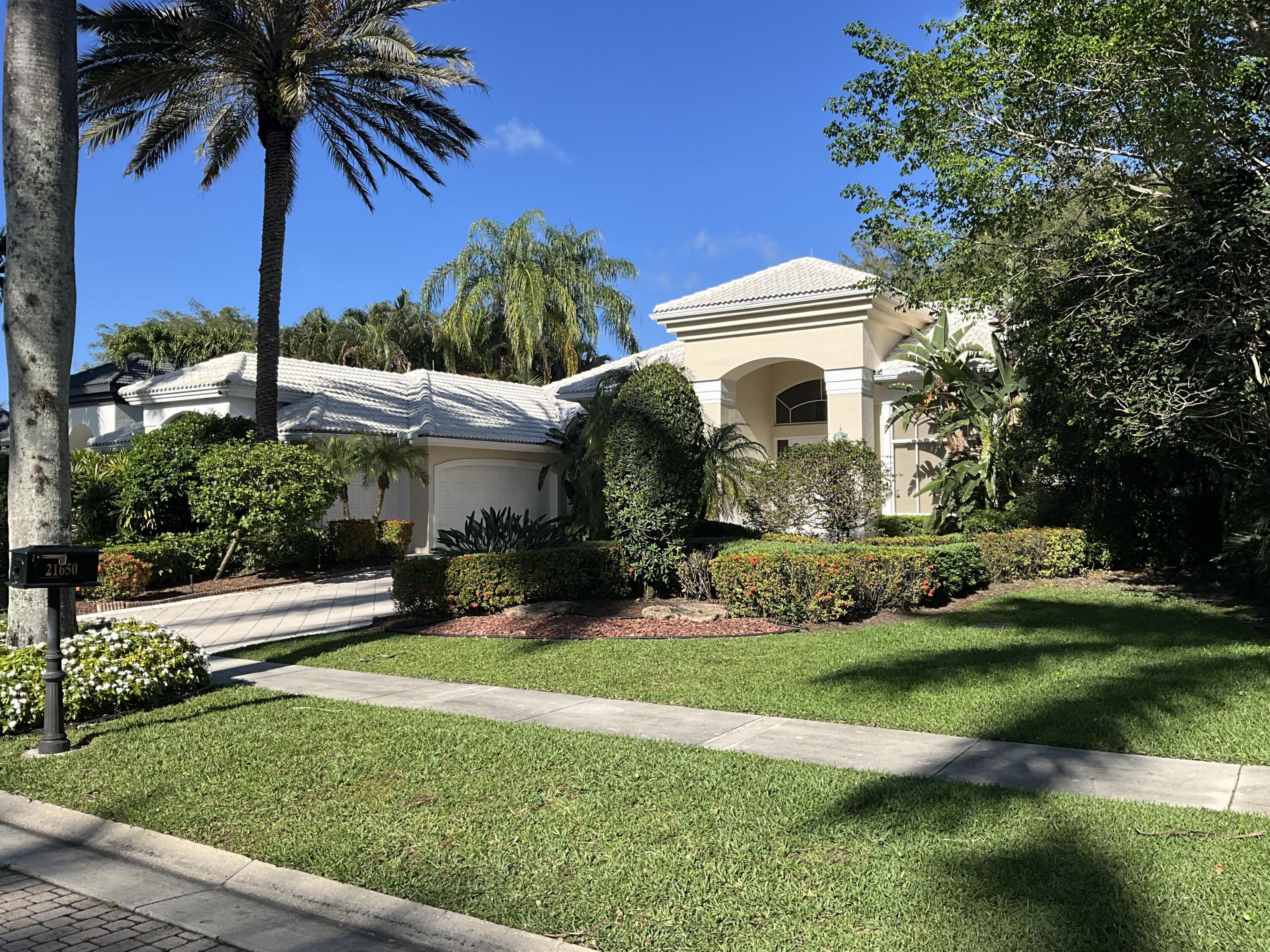 21650 Frontenac Court, Boca Raton FL 33433