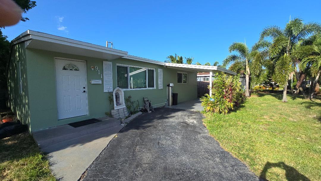 911 NE 58TH Street, Oakland Park FL 33334