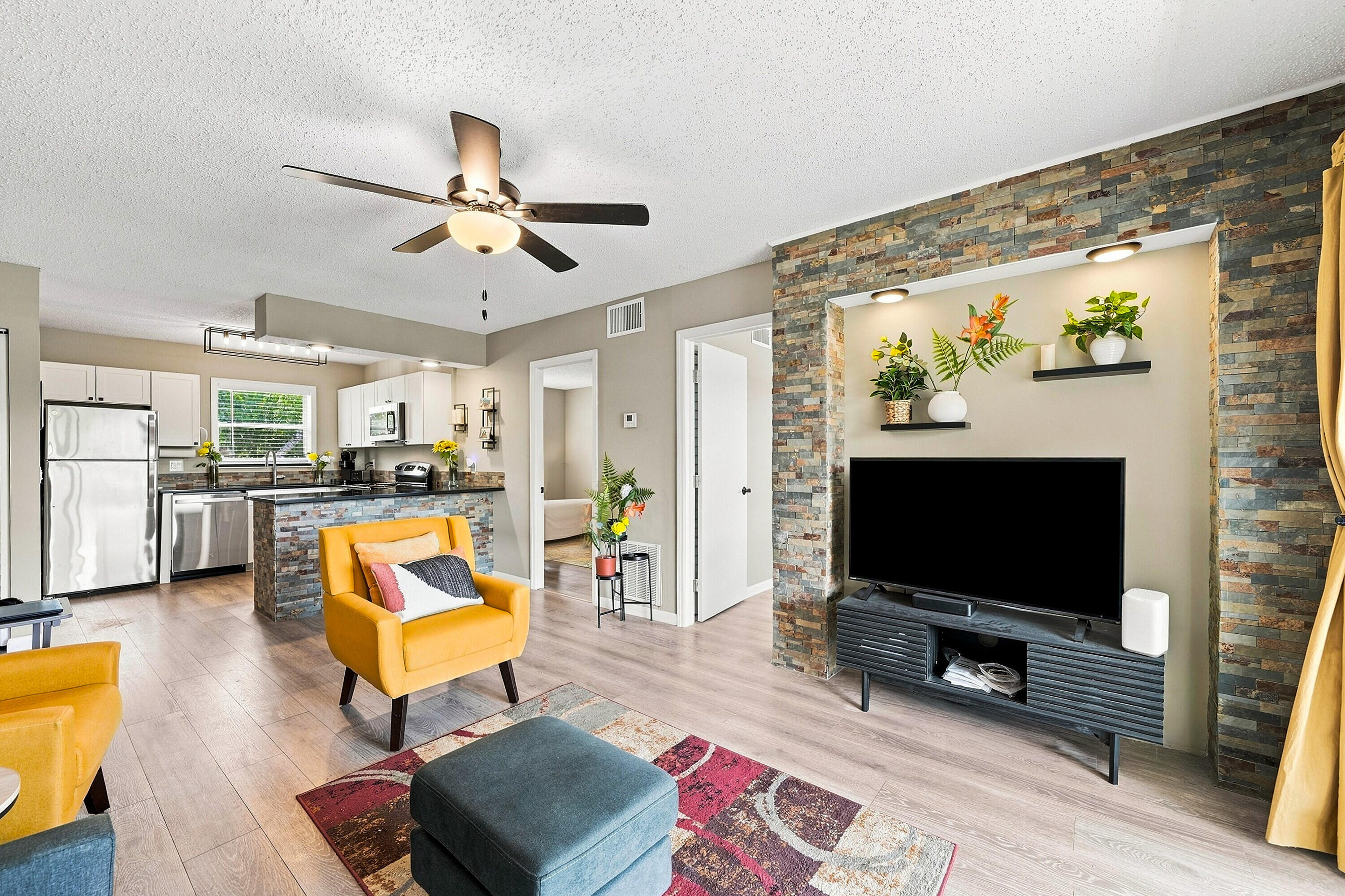 198 Lake Frances Drive — Photo 4