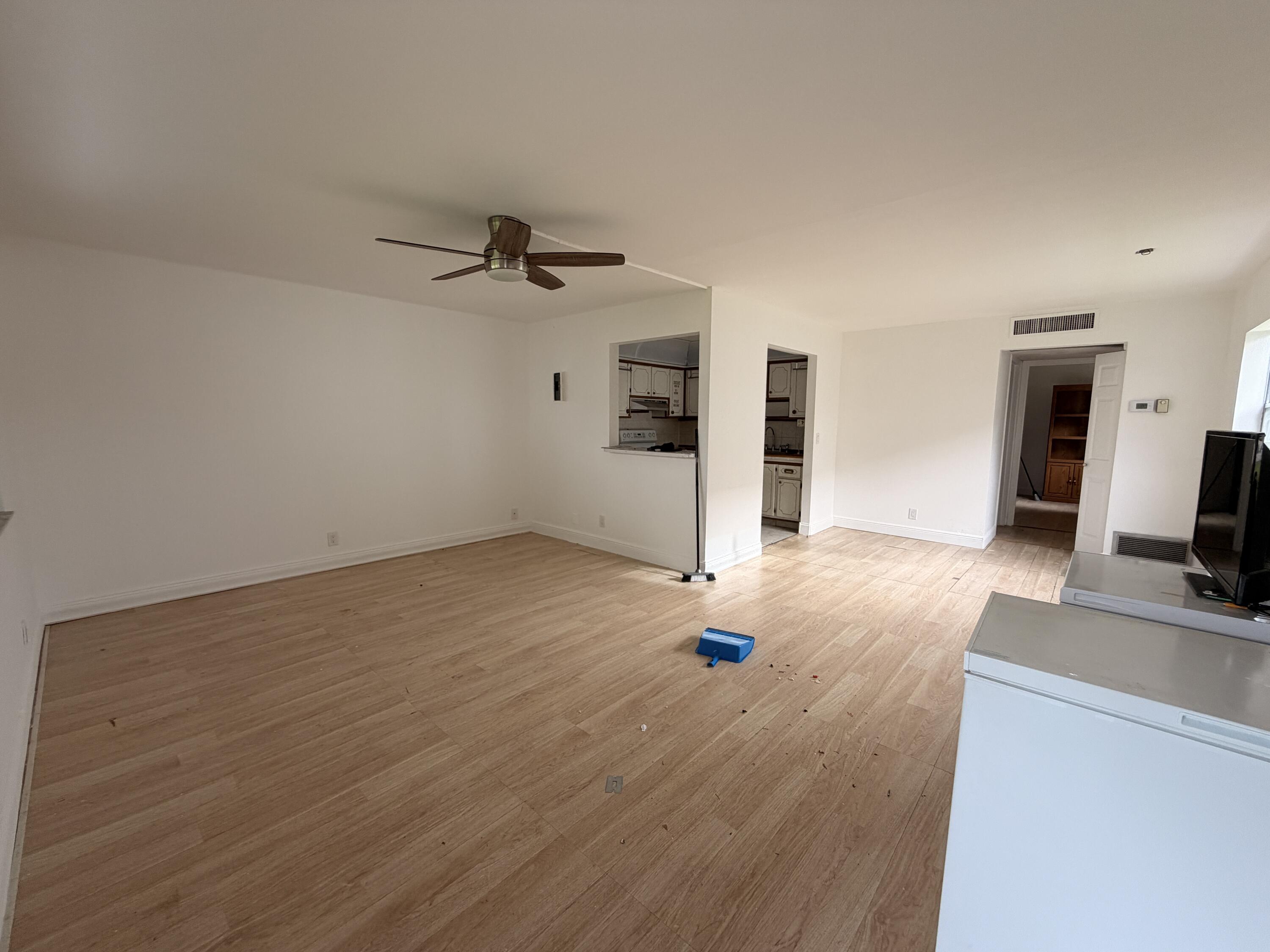355 Brittany H, Delray Beach FL 33446