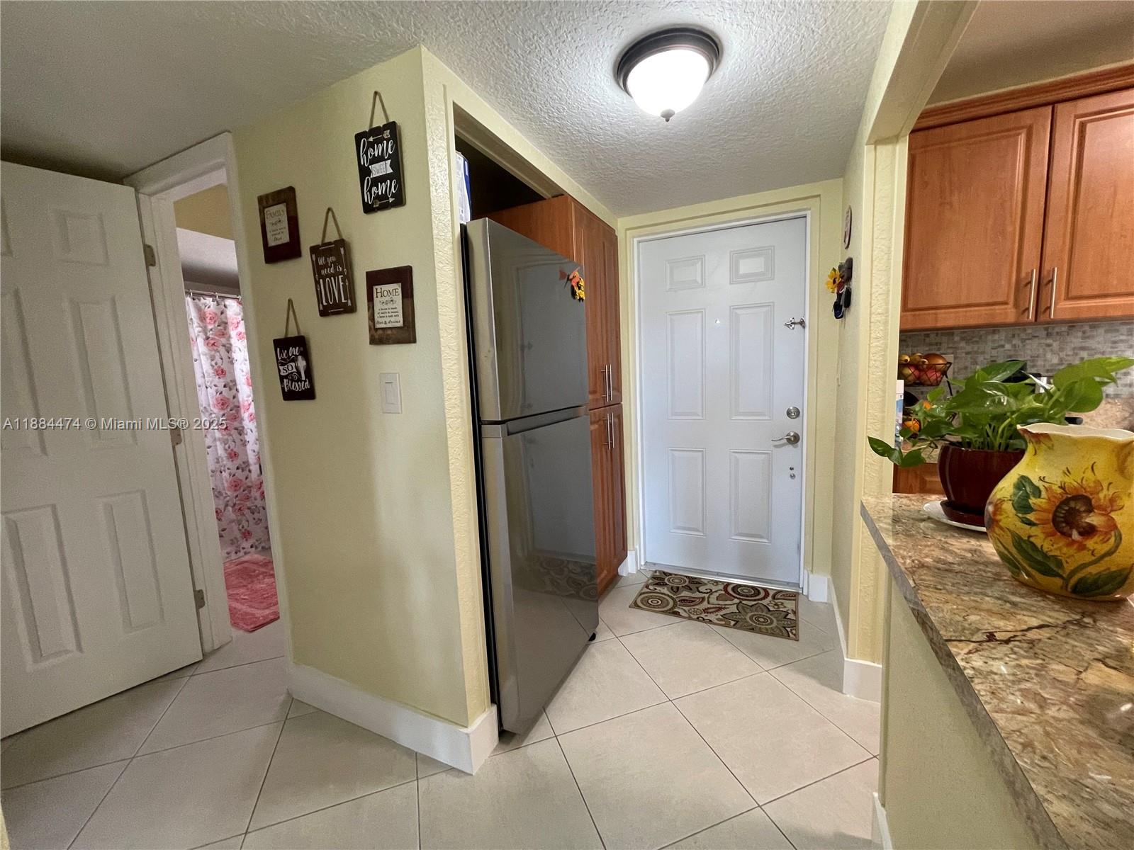 9041 Sunrise Lakes Blvd # 108 — Photo 5