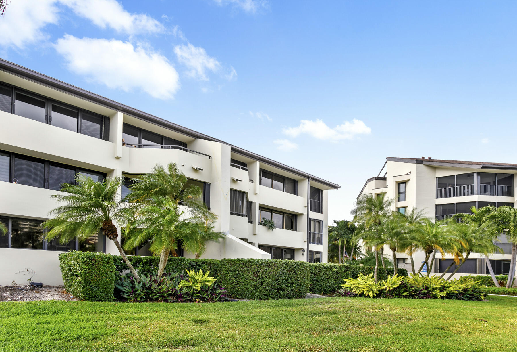1100 W Marine Way W # A3l, North Palm Beach FL 33408