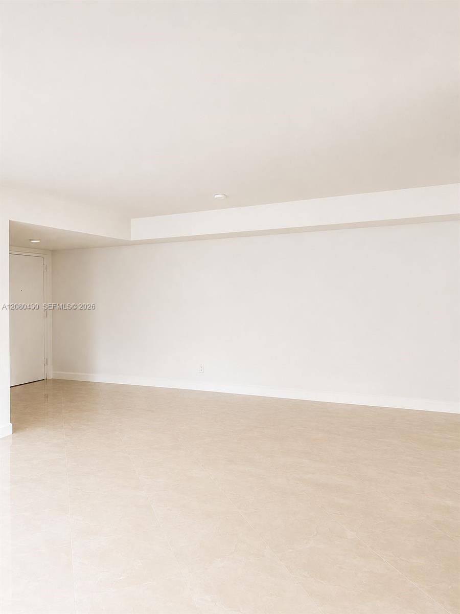 10000 Bay Harbor Ter # A — Photo 4