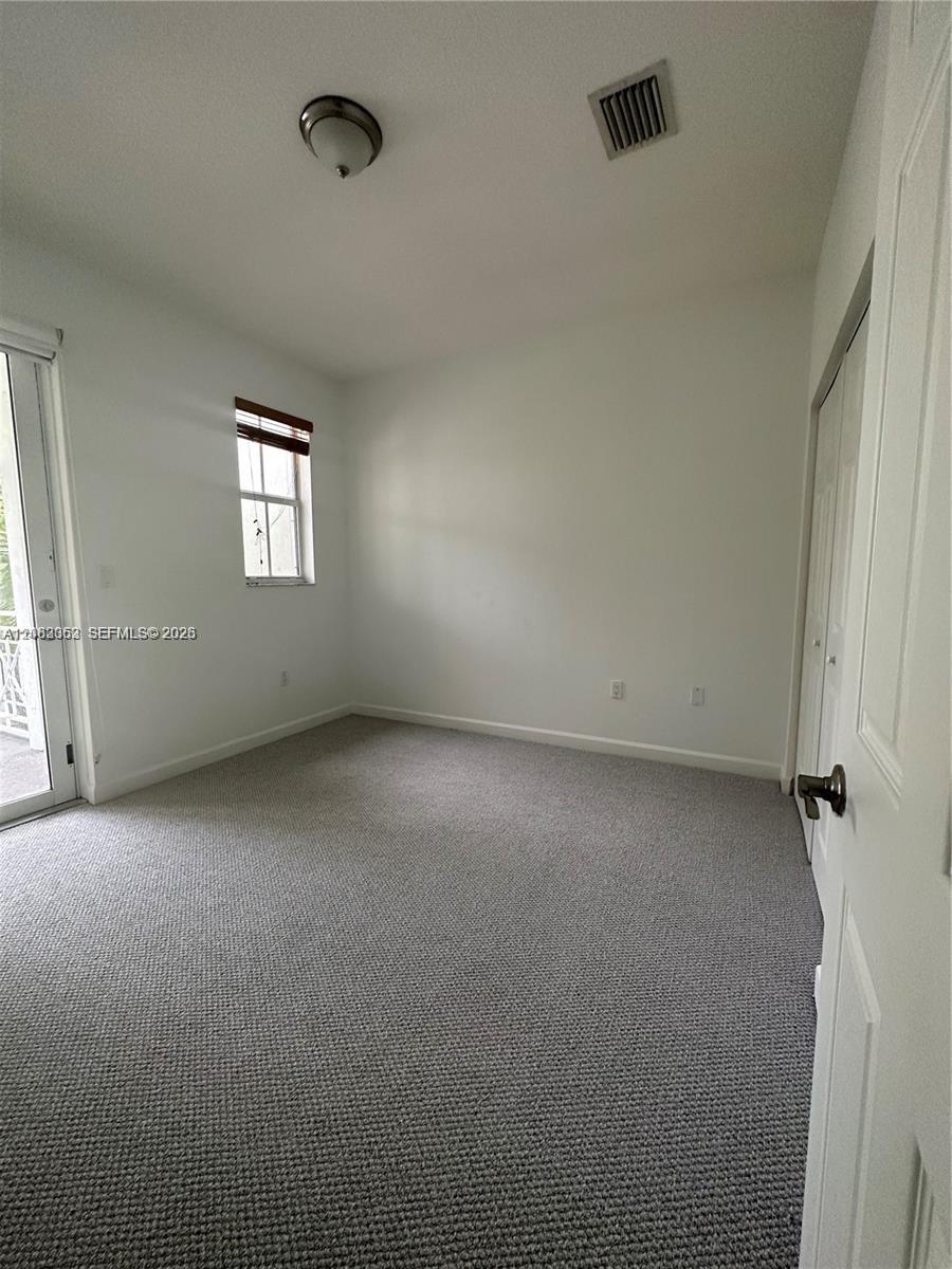 7512 NW 108th Path — Photo 3