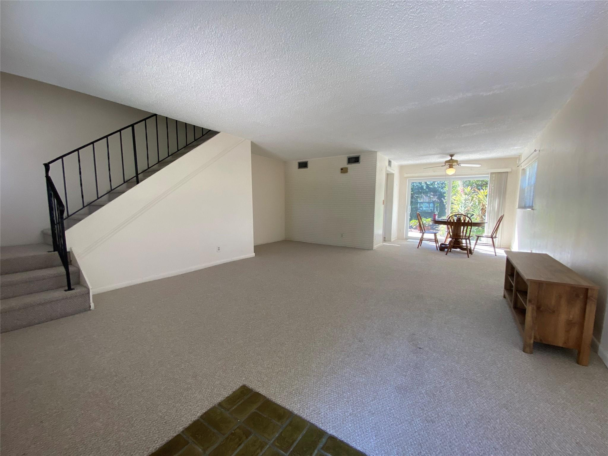 310 SW 11th Court — Photo 4