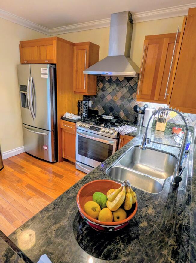1405 NE 14TH Court — Photo 4