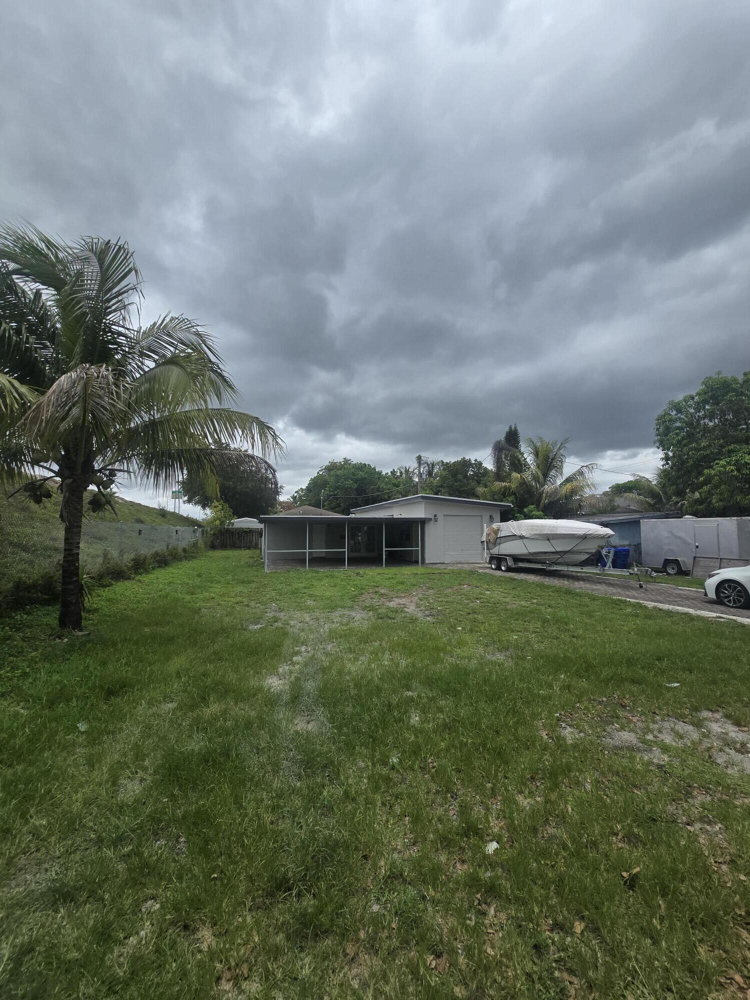 6209 Grant Street, Hollywood FL 33024