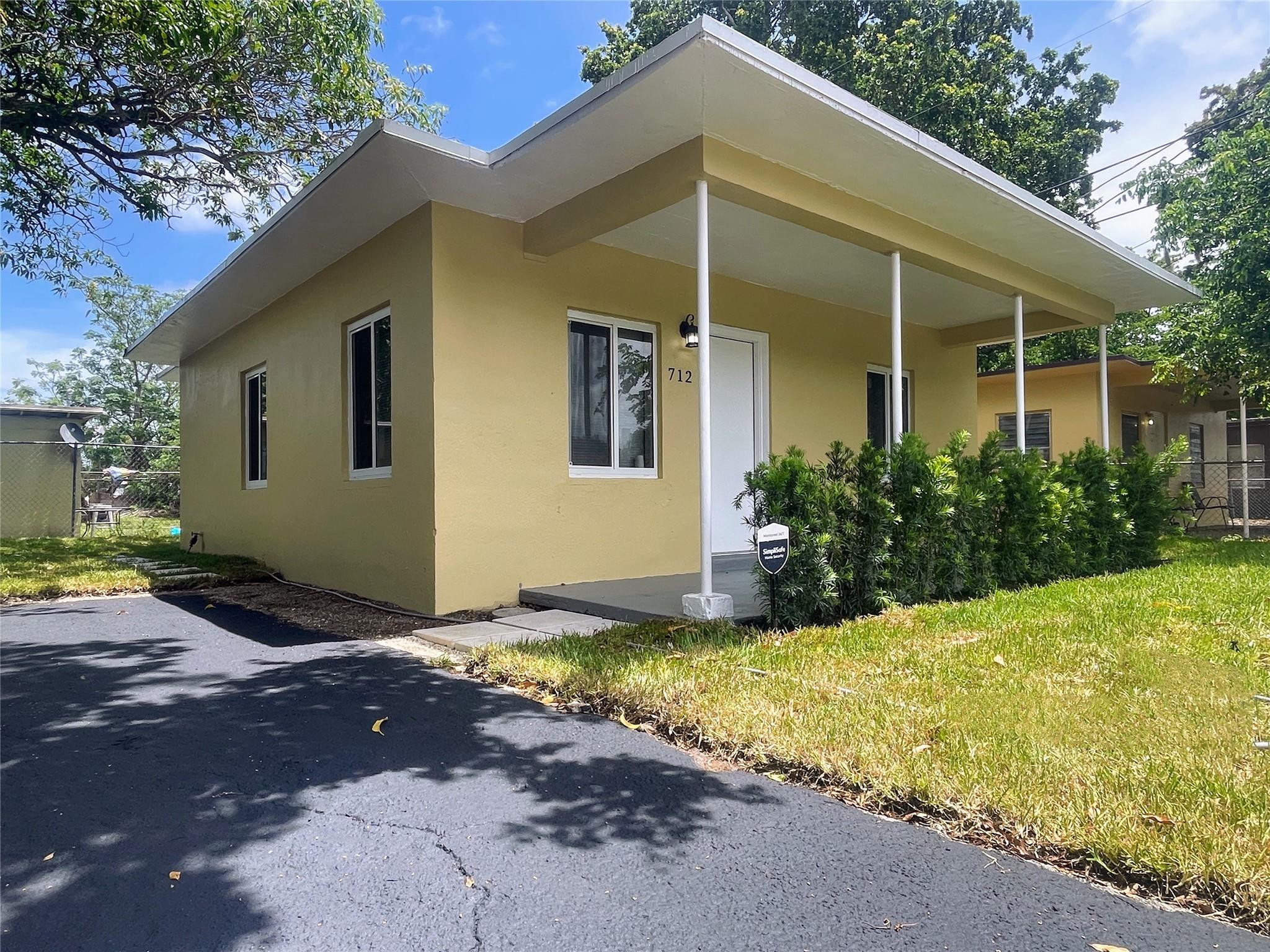712 NW 17th Avenue, Fort Lauderdale FL 33311